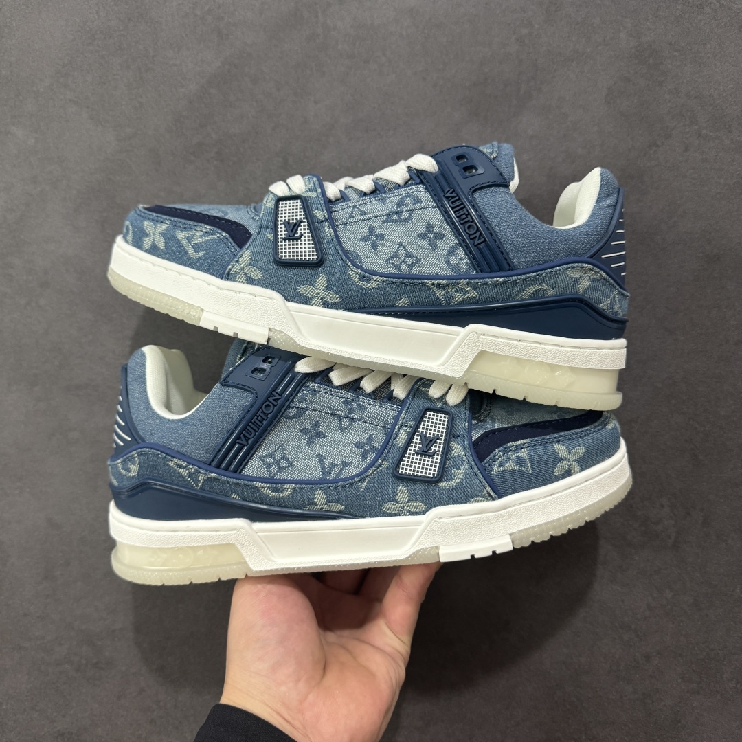 图片[4]-【GQ福利】LV Trainer 系列 经典低帮系带休闲运动百搭板鞋 原包装 原产高性价比 采用皮革鞋面材质 内里小羊皮打造及去味海玻璃脚垫，空胶工艺，外置耐磨橡胶大底 外贸客订回流 白菜价跑量 尺码：36-46-选品中心