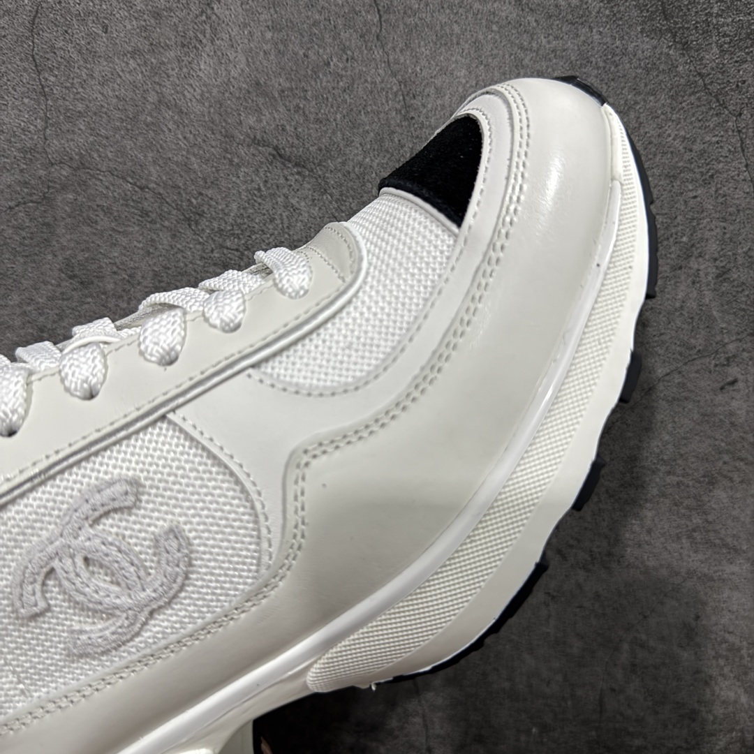 图片[6]-【莞顶礼盒版】CHANEL香奈儿25K 高跟运动鞋 全套官方统一礼盒顶级包装‼️ 拼色熊猫鞋必备爆款超级耐看，粗跟稳步增高 跟高4公分 秒变大长腿🦵 #运动休闲鞋 #老爹鞋 #厚底休闲鞋 #小香 #情侣老爹鞋 #休闲鞋穿搭 #香奈儿鞋 #chanel鞋 #运动鞋 #熊猫鞋 采用鞋面进口拼色小牛皮 内里进口透气网 大底采用TPU耐磨 颜色：黑色 白色 尺码：35 36 37 38 39 40-选品中心