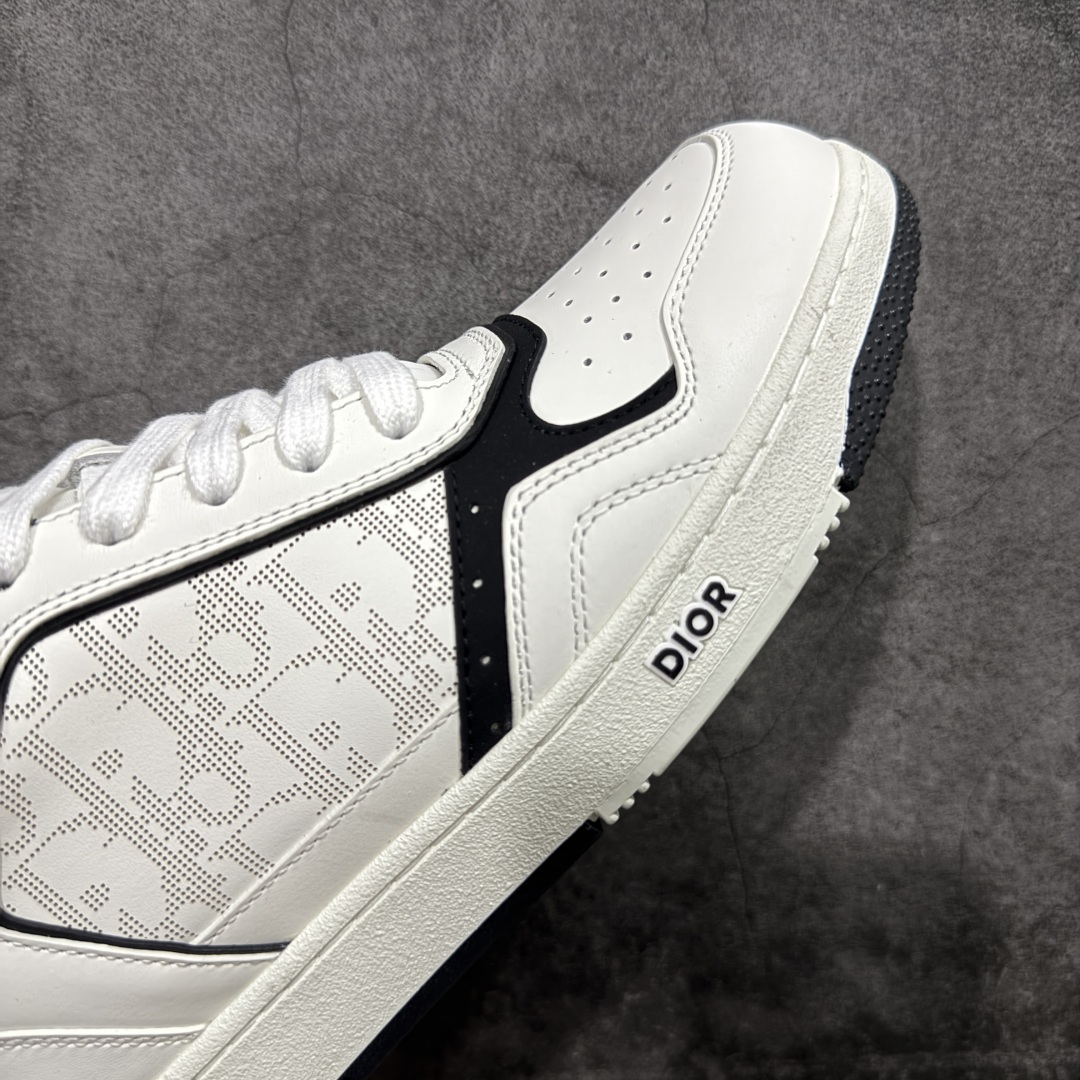 图片[6]-【莞产礼盒版】2025s Dior迪奥B27系列市面顶级版本出货‼ 全新礼盒包装版本 市面为数不多的“真正原鞋拆解开发”选材耗时就半个多月 进口原厂皮料 无色差细节拉满 敢与AJ大迪奥相媲美，由意大利工坊匠心打造，黄俊捷、林一等各大明星、网红博主争先上脚且全国各大专柜一鞋难求💥鞋面牛皮拼接D印花LOGO✔内里进口网布、TPU大底以别具一格的立体效果，展现摩登优雅格调，高街潮流搭配必备潮品。 码数39-45-选品中心