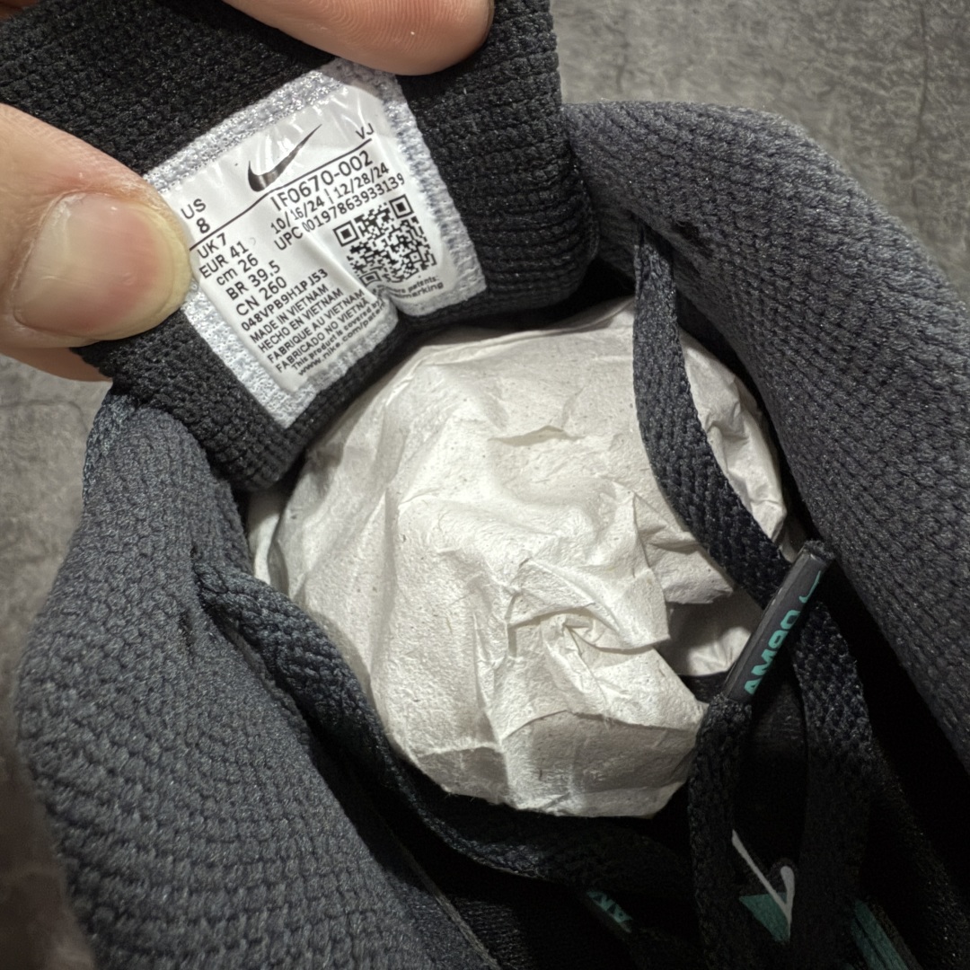 图片[7]-【顶级芯片版】Nike Air Max 90 舒适 复古 合成革减震防滑透气 低帮 休闲跑步鞋 黑绿 IF0670-002 鞋舌标可扫码 海外欧州过验版 原纸版原楦头 顶级90款问市 开发数月 原版开发 多道QC质检 鞋型完美复刻 原厂级别工艺 正确色卡 正确气垫蓝光 正确大底 独家私模 采用进口头层牛皮拼接 定位高端市场 行业标杆工艺 尺码：40 40.5 41 42 42.5 43 44 44.5 45 46-选品中心