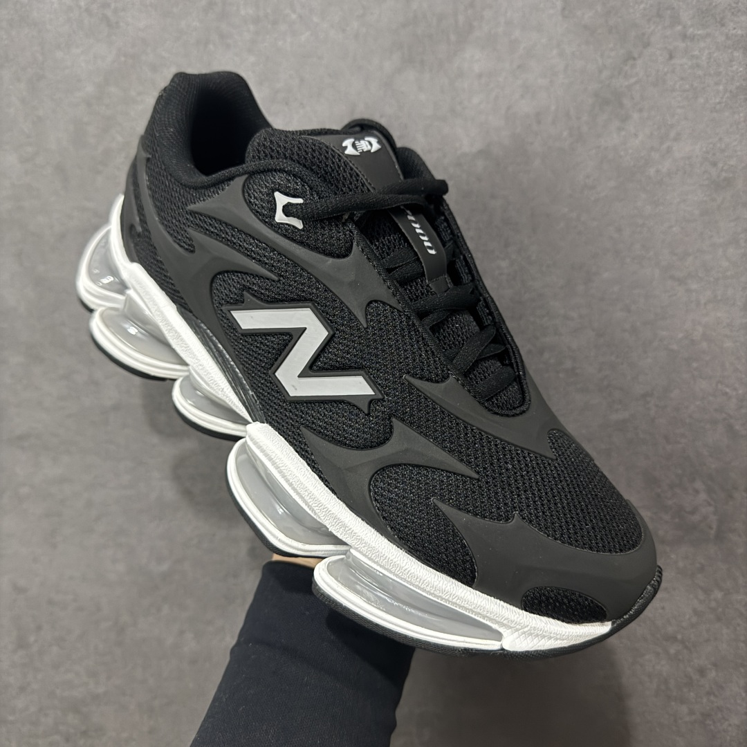 图片[3]-【公司级】New Balance 新百伦 NB20005 网面休闲跑步鞋 复古还要机能，NB官方重磅新品。一款融合复古设计与现代科技的跑鞋，以其经典的造型和舒适脚感，成为2025年复古潮流爱好的推荐单品。 极具视觉冲击力的5根ABZORB单元，以及无缝鞋面的设计，加上3M反光材质的装饰，比之前推出的9060系列更夸张，更具未来感。 货号：U20005UB 尺码：36-45-选品中心