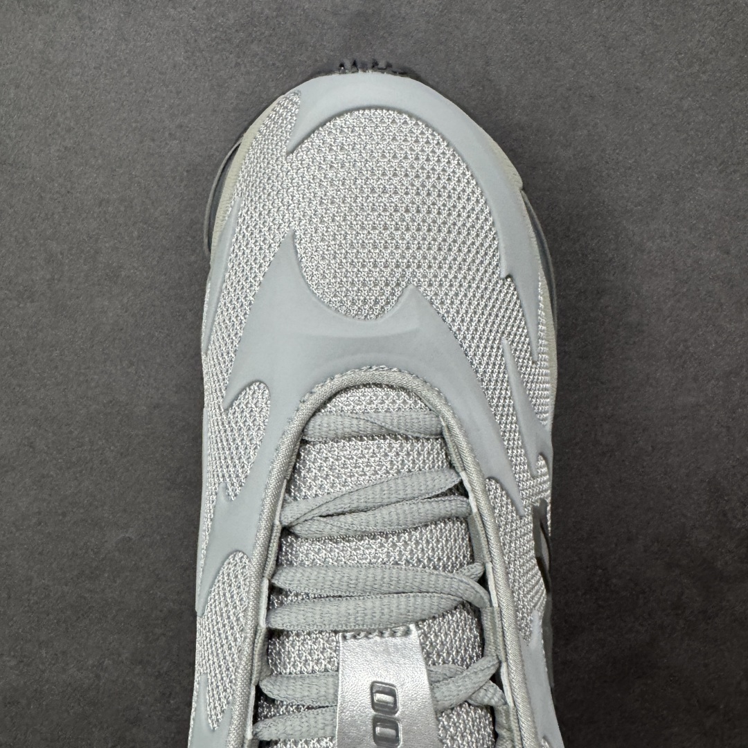 图片[8]-【公司级】New Balance 新百伦 NB20005 网面休闲跑步鞋 复古还要机能，NB官方重磅新品。一款融合复古设计与现代科技的跑鞋，以其经典的造型和舒适脚感，成为2025年复古潮流爱好的推荐单品。 极具视觉冲击力的5根ABZORB单元，以及无缝鞋面的设计，加上3M反光材质的装饰，比之前推出的9060系列更夸张，更具未来感。 货号：U20005UW 尺码：36-45-选品中心