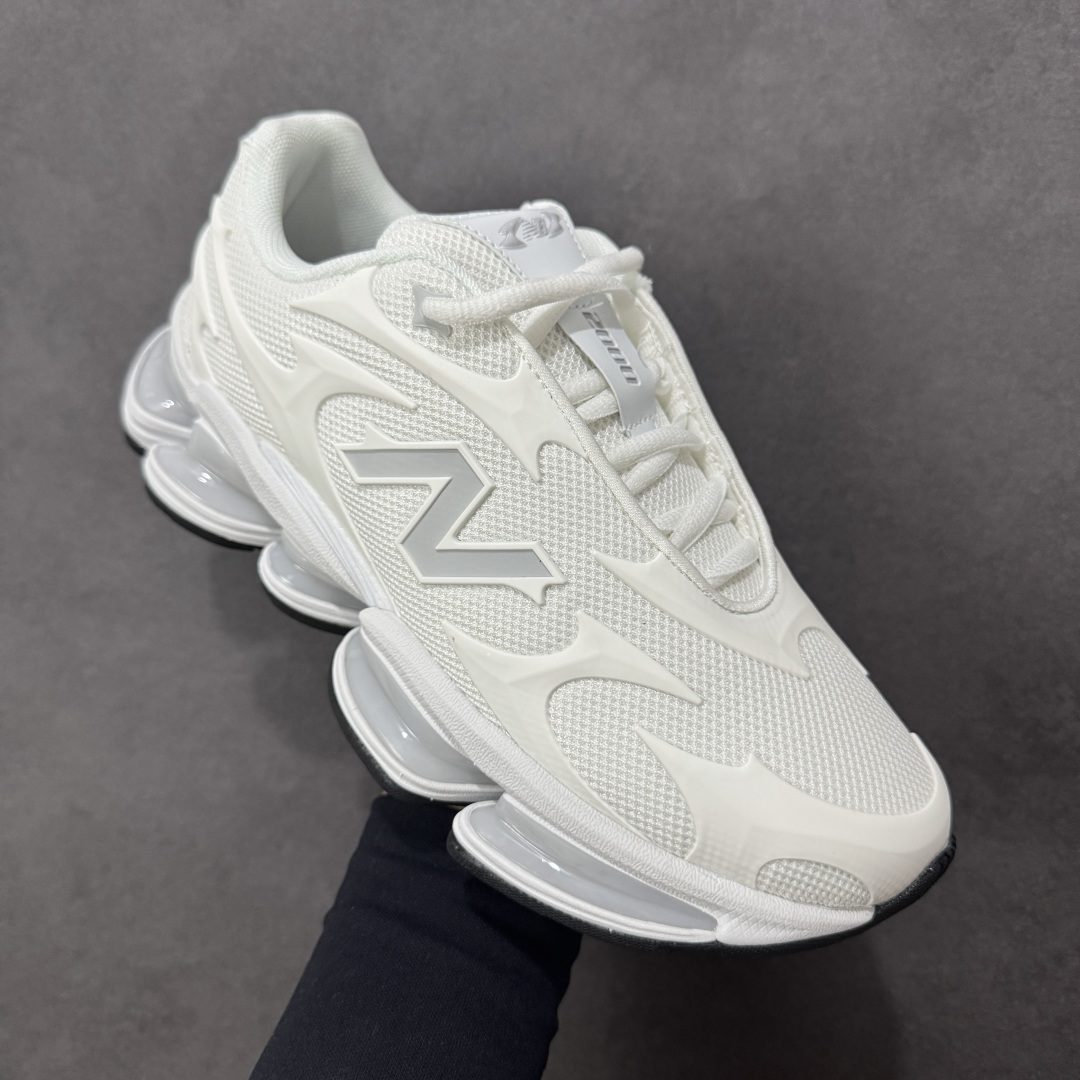图片[3]-【公司级】New Balance 新百伦 NB20005 网面休闲跑步鞋 复古还要机能，NB官方重磅新品。一款融合复古设计与现代科技的跑鞋，以其经典的造型和舒适脚感，成为2025年复古潮流爱好的推荐单品。 极具视觉冲击力的5根ABZORB单元，以及无缝鞋面的设计，加上3M反光材质的装饰，比之前推出的9060系列更夸张，更具未来感。 货号：U20005UC 尺码：36-45-选品中心