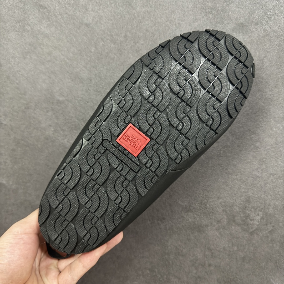 图片[9]-【公司级】The North Face/TNF/北面/乐斯菲斯 家居棉鞋 逛街休闲鞋 ，男女鞋采用尼龙布填充棉鞋面材质，内嵌毛绒里衬和鞋垫,保暖锁热，外置防滑耐磨橡胶底片❗️户外轻旅者鞋履,著名户外品牌-北面The North Face THERMOBALL™ TRACTION MULE V 牵引5代系列户外穆勒风舒适保暖休闲运动踩跟便鞋 类型：男女鞋 尺码：36 37 38 39 40 41 42 43 44 45-选品中心