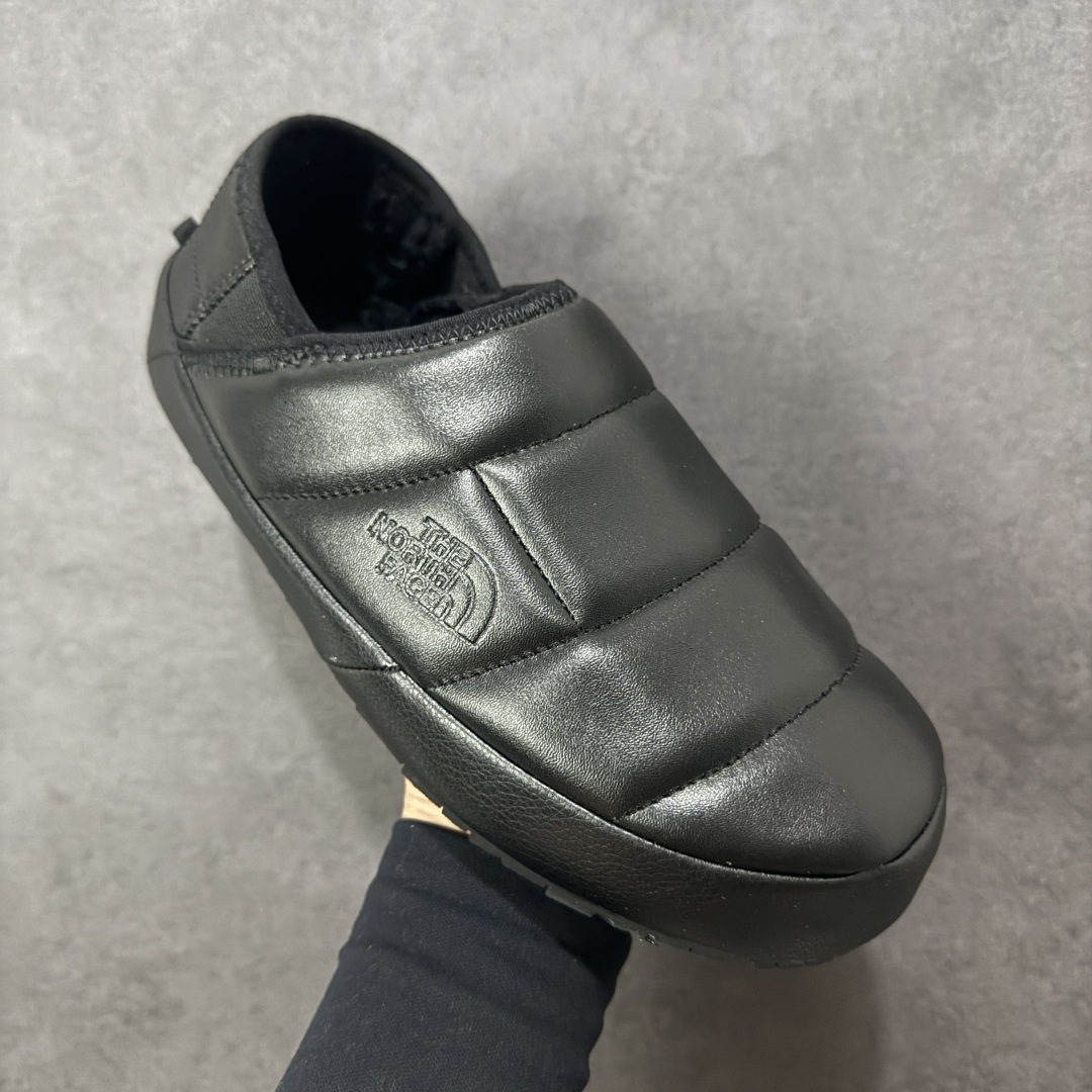 图片[3]-【公司级】The North Face/TNF/北面/乐斯菲斯 家居棉鞋 逛街休闲鞋 ，男女鞋采用尼龙布填充棉鞋面材质，内嵌毛绒里衬和鞋垫,保暖锁热，外置防滑耐磨橡胶底片❗️户外轻旅者鞋履,著名户外品牌-北面The North Face THERMOBALL™ TRACTION MULE V 牵引5代系列户外穆勒风舒适保暖休闲运动踩跟便鞋 类型：男女鞋 尺码：36 37 38 39 40 41 42 43 44 45-选品中心