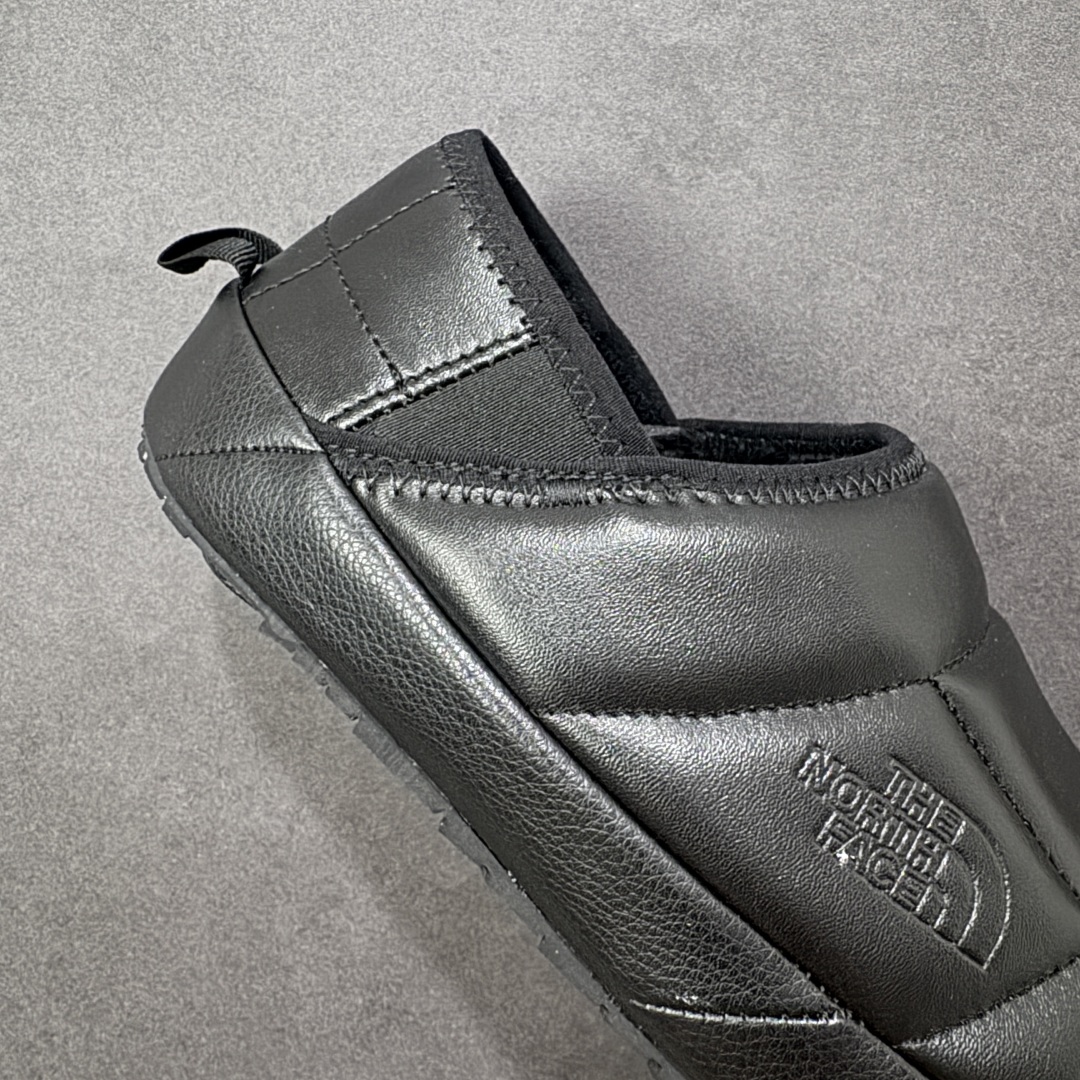 图片[6]-【公司级】The North Face/TNF/北面/乐斯菲斯 家居棉鞋 逛街休闲鞋 ，男女鞋采用尼龙布填充棉鞋面材质，内嵌毛绒里衬和鞋垫,保暖锁热，外置防滑耐磨橡胶底片❗️户外轻旅者鞋履,著名户外品牌-北面The North Face THERMOBALL™ TRACTION MULE V 牵引5代系列户外穆勒风舒适保暖休闲运动踩跟便鞋 类型：男女鞋 尺码：36 37 38 39 40 41 42 43 44 45-选品中心