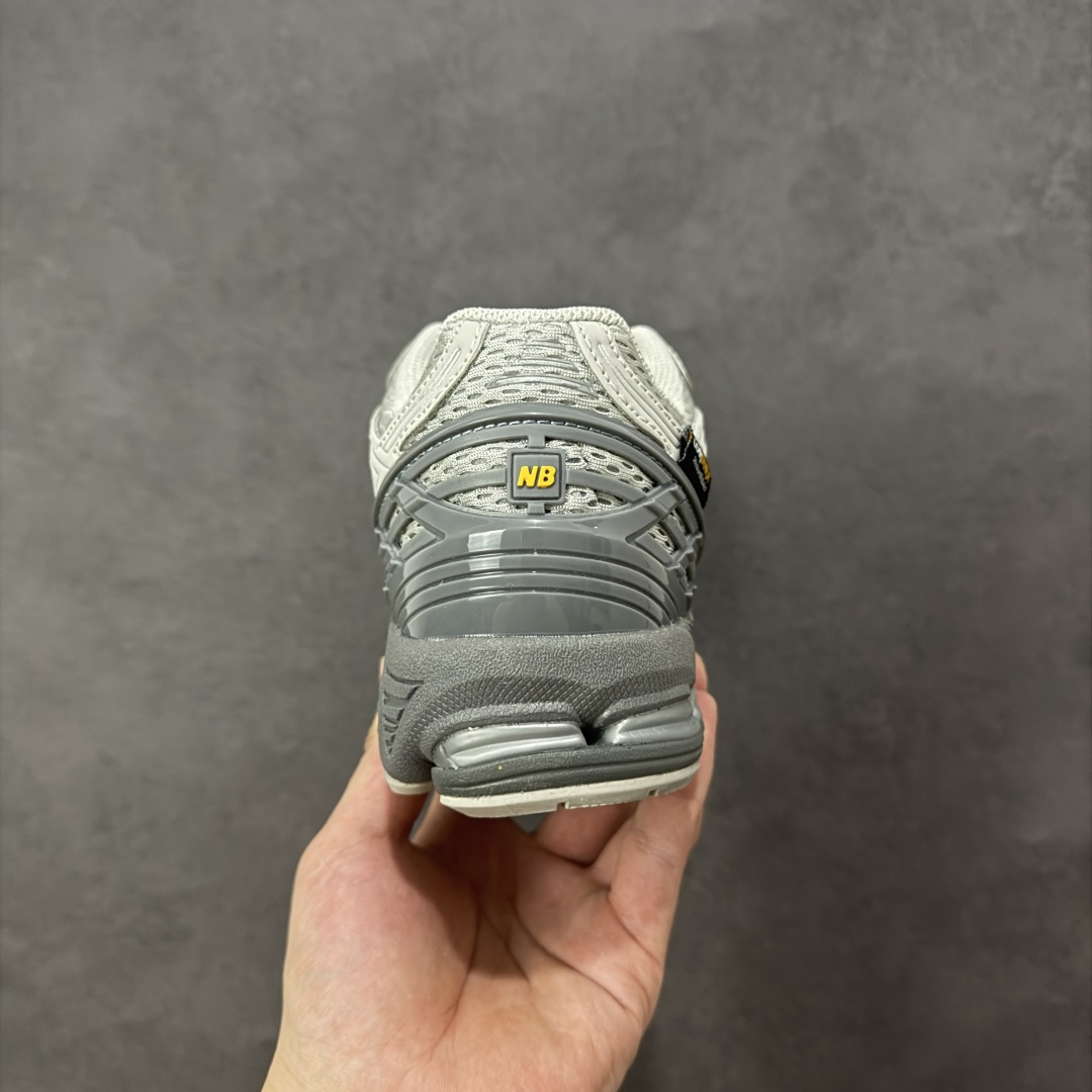 图片[4]-【公司级】New Balance 1906系列复古老爹风休闲运动慢跑鞋  #采用轻质牛剖革拼接透气网眼衬垫织物鞋面材质 T-Beam大底提供足步弓支撑，保持步态稳定 后跟搭载外露缓震胶 货号：U1906ROA  尺码：36 37 37.5 38 38.5 39 40 40.5 41 42 42.5 43 44 44.5 45-选品中心