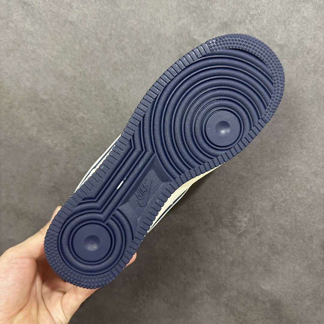 图片[9]-【定制版】NIke Air Force 1 \’07 Low “Supreme联名-米蓝兔八哥”空军一号 低帮 运动鞋 休闲鞋 折边针车 工艺难度大 原楦头原纸板 原装鞋盒 定制五金配件 内置全掌气垫 原厂鞋底 货号：SM6668-113 尺码：36 36.5 37.5 38 38.5 39 40 40.5 41 42 42.5 43 44 44.5 45-选品中心