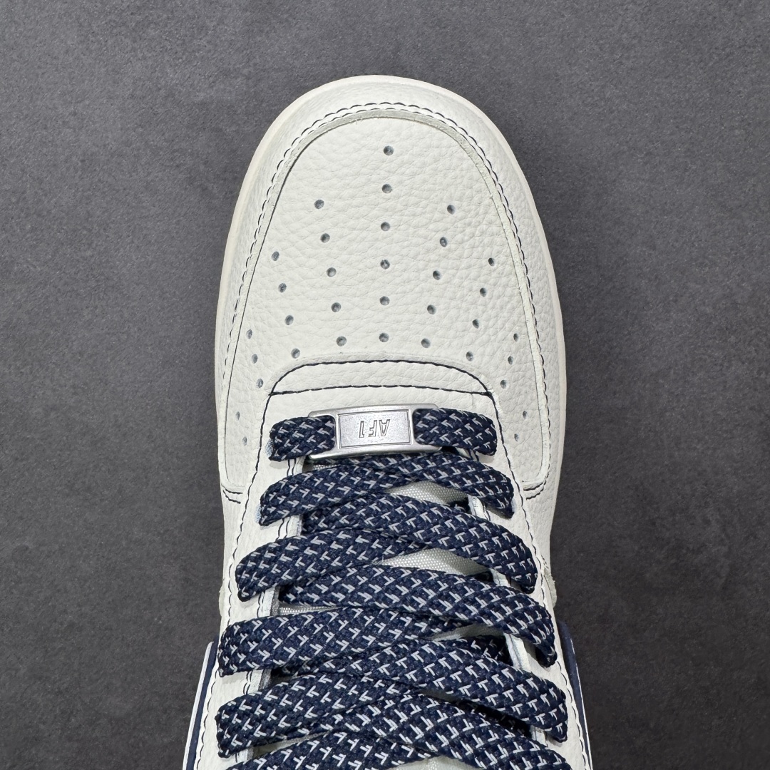 图片[8]-【定制版】NIke Air Force 1 \’07 Low “Supreme联名-米蓝兔八哥”空军一号 低帮 运动鞋 休闲鞋 折边针车 工艺难度大 原楦头原纸板 原装鞋盒 定制五金配件 内置全掌气垫 原厂鞋底 货号：SM6668-113 尺码：36 36.5 37.5 38 38.5 39 40 40.5 41 42 42.5 43 44 44.5 45-选品中心