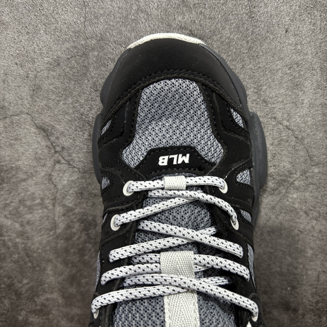 图片[5]-【纯原版】MLB Winner Chunky 25新款 NY百搭舒适休闲潮流运动厚底增高 防滑耐磨 低帮 老爹鞋 男女同款 潮流厚底时尚街头赛博皮面老爹鞋 MLB官方同步出货 虞书欣等众多潮流明星同款 高弹双层MD大底 原楦原档案数据开发版型（完美鞋头弧度/后套收口效果🆚市面文案版本‼️） 原厂立体填充鞋舌海绵 中底注胶孔原数据开发模具大底原厂转印标市面上唯一纯原版本 原材料打造 内增高6cm 原厂1：1模具开发 原厂进口纳米材质 原厂 全套手提袋 原盒雷射防伪标包装 天猫订单品质 官网尺码：35 36 36.5 37.5 38 38.5 39 40 40.5 41 42 42.5 43 44 45-选品中心