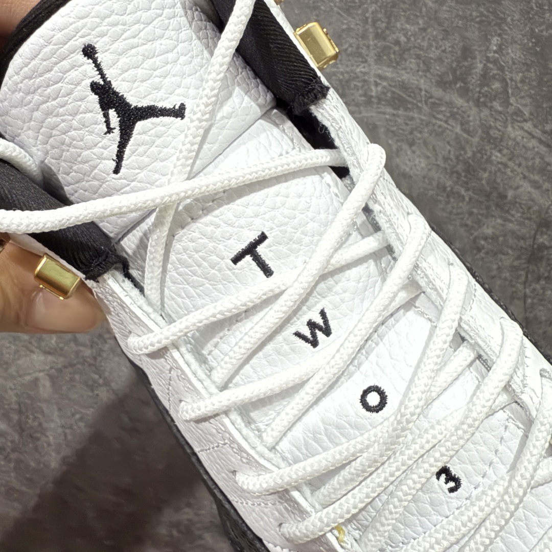 图片[6]-【顶级外贸版】Air Jordan AJ12 Retro 黑白金扣 CT8013-117 正确版本 原楦原纸板开发 原汁原味12代鞋型 进口原厂皮料 真碳板 原装材料 原厂定制金属扣 原厂电绣 细节到位 尺码：40 40.5 41 42 42.5 43 44 44.5 45 45.5 46 47.5-选品中心