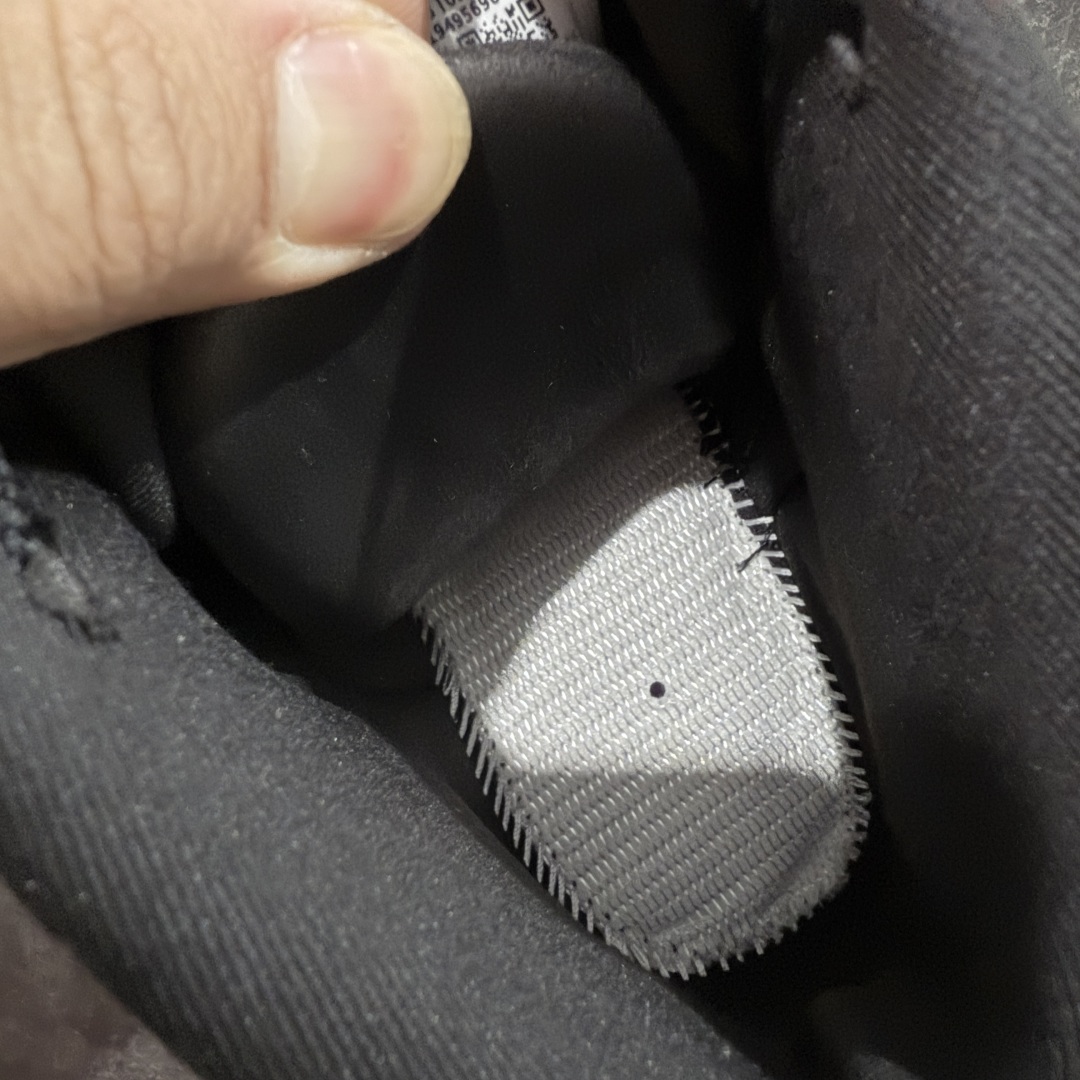 图片[8]-【顶级外贸版】Air Jordan AJ12 Retro 黑红 CT8013-001 正确版本 原楦原纸板开发 原汁原味12代鞋型 进口原厂皮料 真碳板 原装材料 原厂定制金属扣 原厂电绣 细节到位 尺码：40 40.5 41 42 42.5 43 44 44.5 45 45.5 46 47.5-选品中心