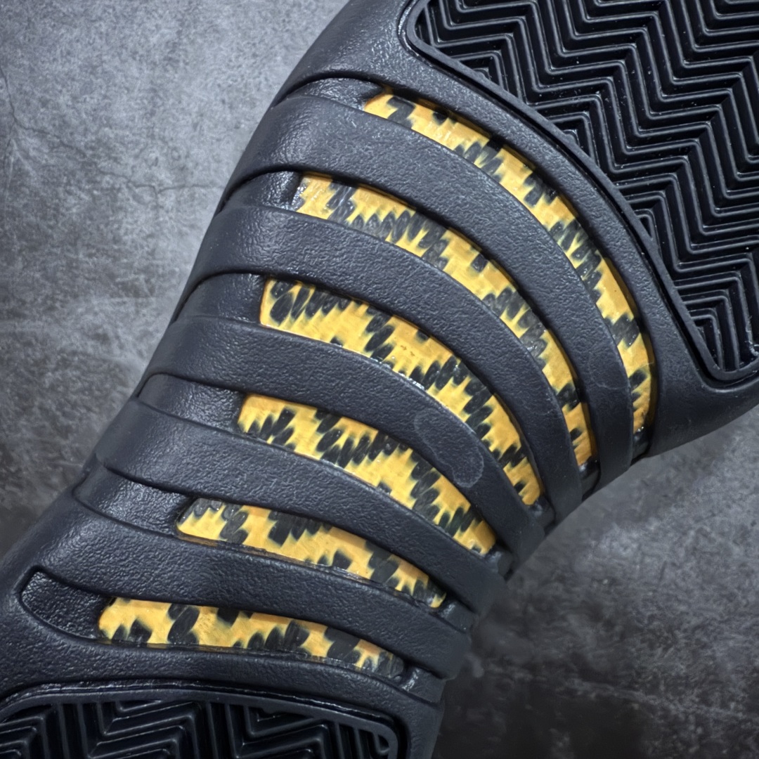图片[9]-【莞产裁片】顶级Air Jordan AJ12 黑白金扣 货号：CT8013-117 原楦原纸板开发 原汁原味12代鞋型 进口原厂皮料 超软荔枝皮 质感满分 原厂碳板 原装材料 原厂定制金属扣 原厂电绣 支持与公司货全方位对比 只服务于5%懂鞋的高端客户 发国外可支持各种retail商店充正寄售 尺码：40 40.5 41 42 42.5 43 44 44.5 45 45.5 46 47.5-选品中心