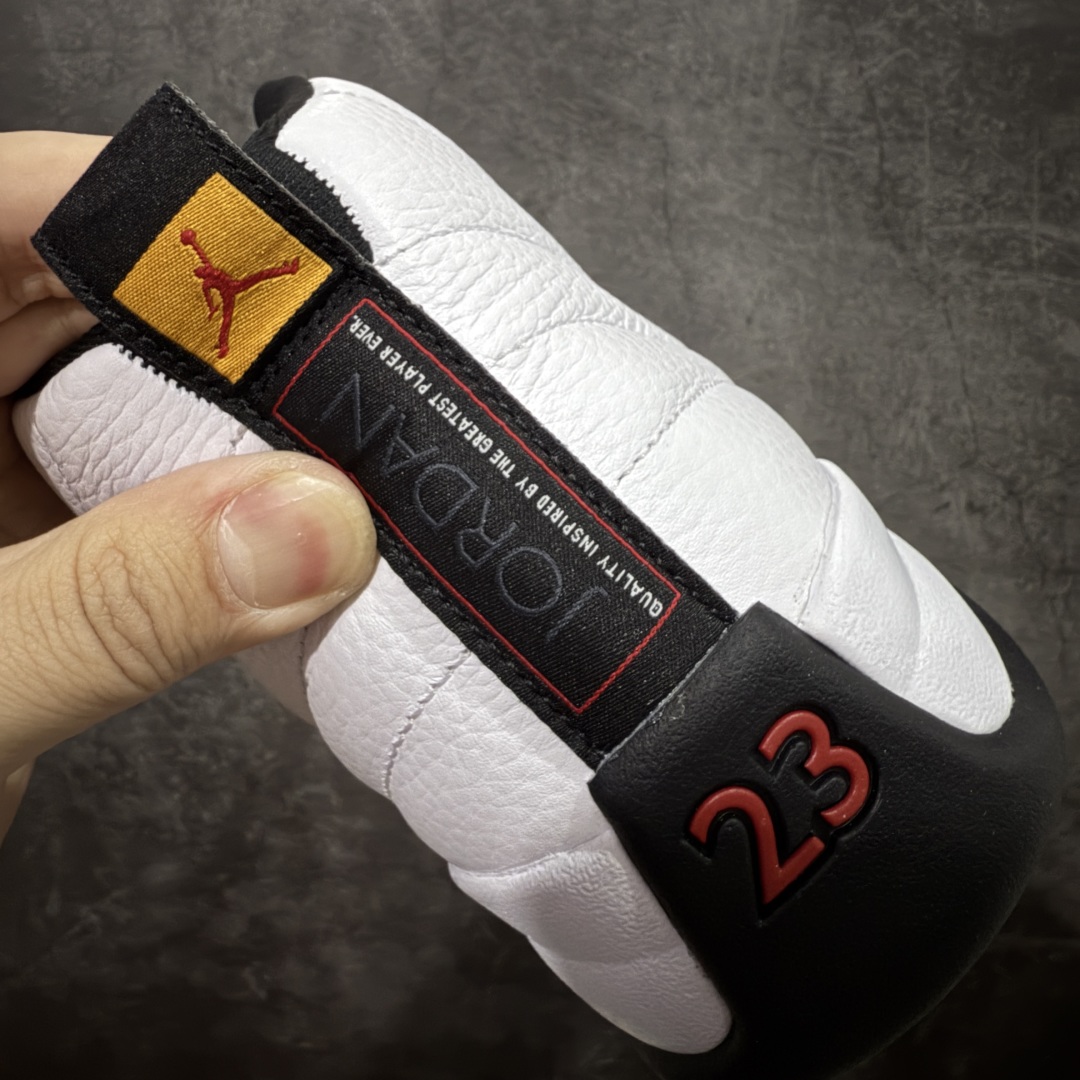图片[2]-【莞产裁片】顶级Air Jordan AJ12 黑白金扣 货号：CT8013-117 原楦原纸板开发 原汁原味12代鞋型 进口原厂皮料 超软荔枝皮 质感满分 原厂碳板 原装材料 原厂定制金属扣 原厂电绣 支持与公司货全方位对比 只服务于5%懂鞋的高端客户 发国外可支持各种retail商店充正寄售 尺码：40 40.5 41 42 42.5 43 44 44.5 45 45.5 46 47.5-选品中心