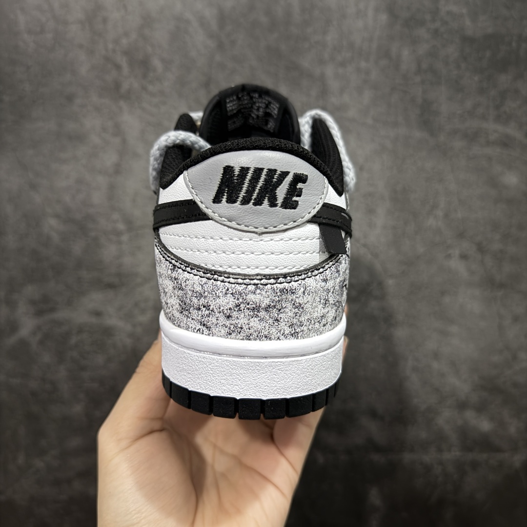 图片[4]-【定制K版】NK Dunk Low DD1391-100 弑影灵契限定 绑带 定制系列天花板 无原鞋不开发 全系列得物原鞋一比一校对开发 配色持续更新中 全套原厂楦头原纸板数据档案倾力打造 原汁原味莞产 极致还原 圈内最强针车工艺 高端零售指定版 广东原厂配套原盒原标 鞋盒分三个尺码段 原厂冲刀 超高清洁度 全鞋零毛边皮料切割 采用原厂百宏鞋带以及原厂百宏织唛舌标 内标可供原厂几率过验 进口原装条纹中底布 四线拉帮白色点胶 原厂拉帮手法遵循公司 原厂电绣 极致还原 尺码：36 36.5 37.5 38 38.5 39 40 40.5 41 42 42.5 43 44 44.5 45 46-选品中心