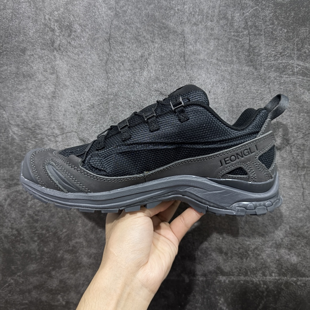 图片[2]-【绿x版】Salomon萨洛蒙2025秋冬新款XA pro 3D JEONG LI 系列新色系跑步鞋休闲运动鞋 479616 中底搭载全掌玻璃纤维能量板和超厚弹性泡沫中底，跑动时推进力十足，缓震回馈很强，日常通勤或训练都很稳 鞋身长毛牛猄皮面设计，内层材质透气网面 穿着舒适度好 原版材质 原版大底 尺码：36-46.5-选品中心