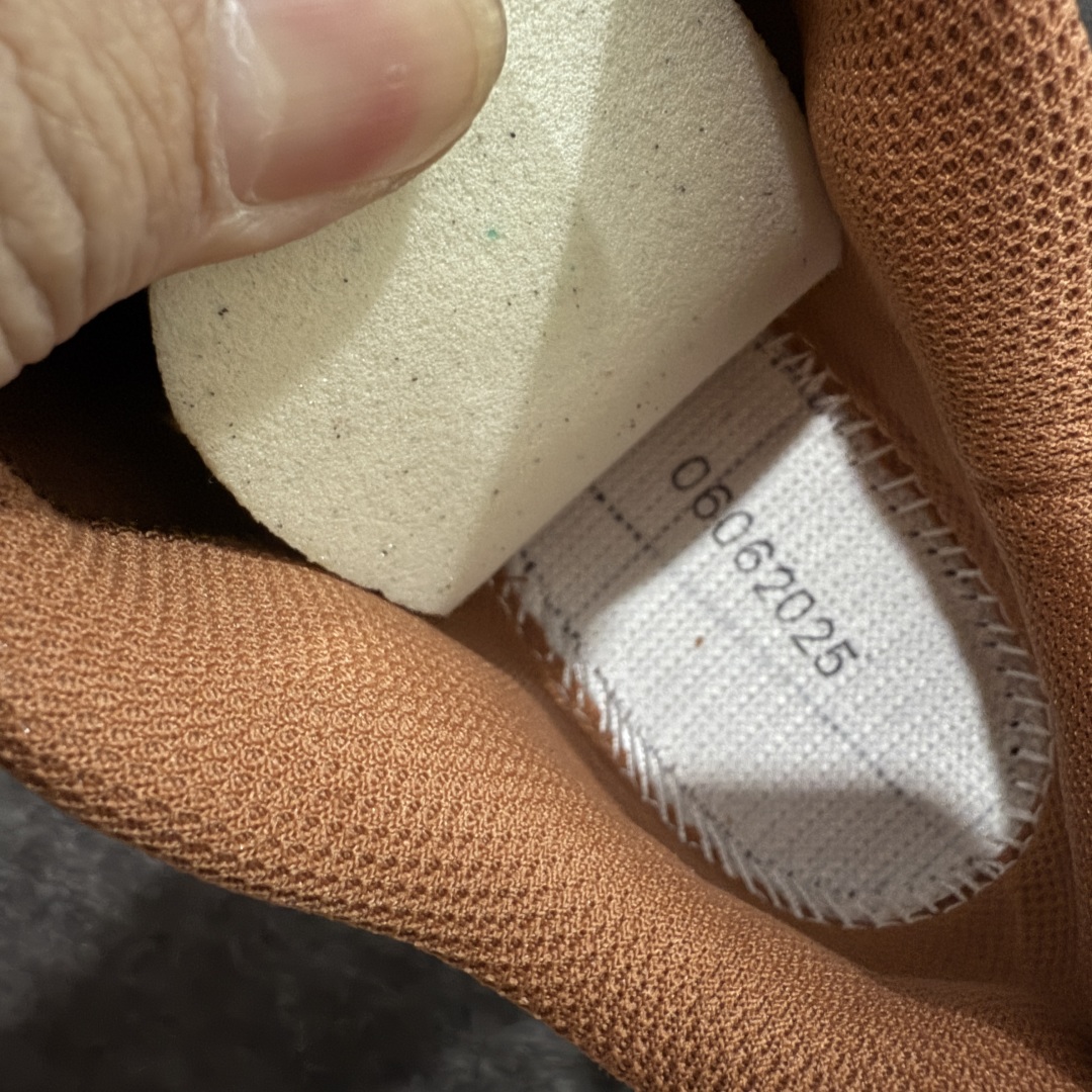 图片[7]-【绿x版】Salomon萨洛蒙2025秋冬新款XA pro 3D JEONG LI 系列新色系跑步鞋休闲运动鞋 479615 中底搭载全掌玻璃纤维能量板和超厚弹性泡沫中底，跑动时推进力十足，缓震回馈很强，日常通勤或训练都很稳 鞋身长毛牛猄皮面设计，内层材质透气网面 穿着舒适度好 原版材质 原版大底 尺码：36-46.5-选品中心