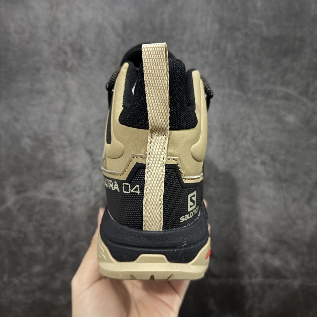 图片[4]-【莞产版本】SALOMON萨洛蒙 X Ultra 4 MID GTX 舒适 耐磨防水包裹性支撑抗冲击 中帮 户外功能鞋 男款 Salomon萨洛蒙 X ULTRA 4 MID GTX 从整体的鞋身设计不难看出从大哥4D的影子，无论是分段的鞋头包裹还是鞋侧的锯尺化设计，都沿袭了这一经典的设计理念。极致的性能与穿着的舒适性这盏天平它找到了绝妙的平衡。Advanced Chassis®这款大底的耐用性和抓地力相当不错，这双鞋上能漫步山野 下能融入城市之间。 尺码：40-46-选品中心