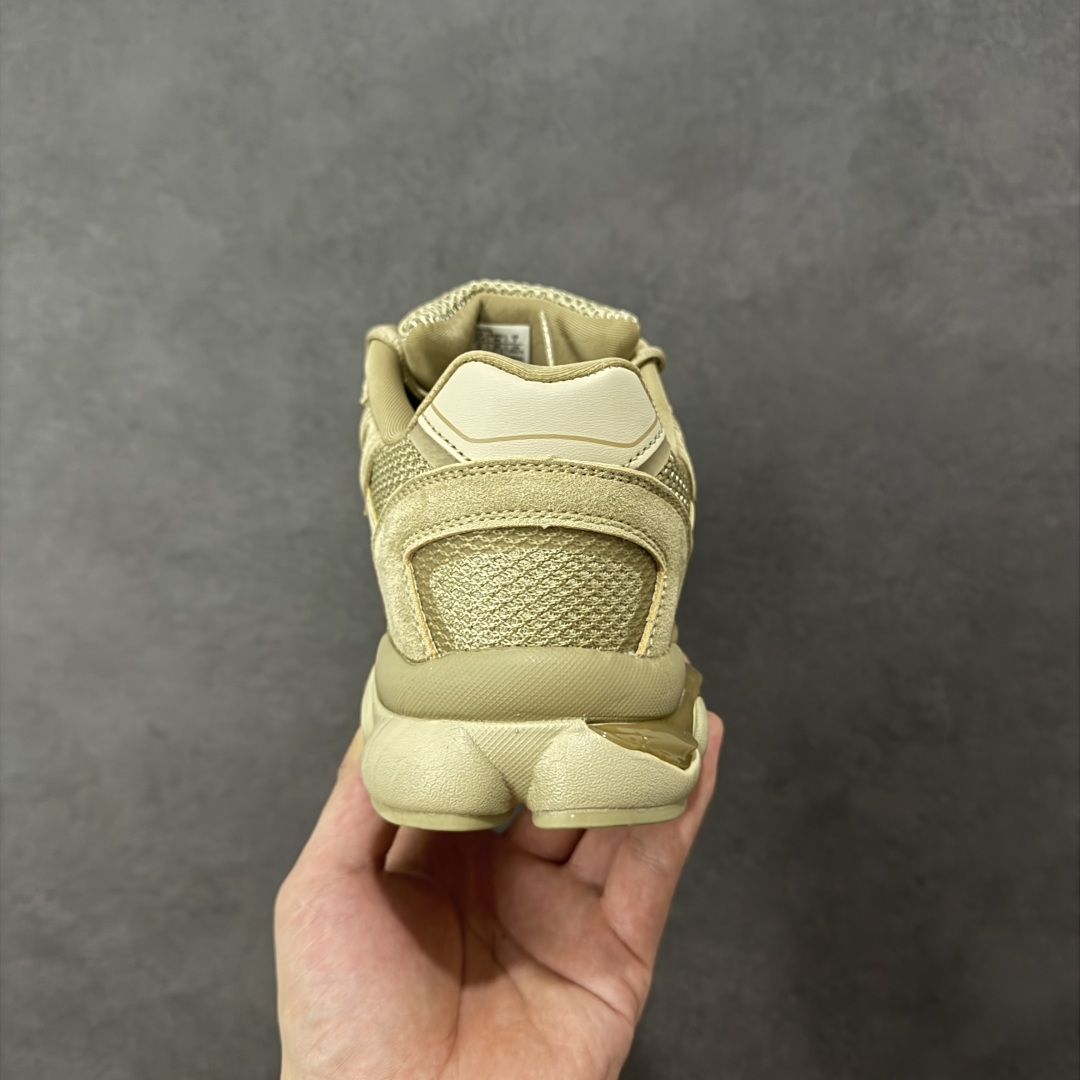 图片[4]-【公司级】Onitsuka Tiger鬼塚虎 ULTI RS TIGRUN 时尚百搭 耐磨 低帮运动休闲鞋 全新ICON LOGO 采用特色网布和皮革的异材质拼接 轻量且富有弹性的材质 赋予双脚弹跳般的穿着感 前掌与后跟两处可视化GEL胶 提升缓震性能 外置TRUSSTIC中桥 增强稳定性 流线型鞋底融入了品牌象征的老虎图案 带来强烈的视觉冲击 兼顾弯曲性与缓震 从1980至2000年代的跑鞋中汲取灵感 将弹性脚感与时尚设计巧妙融合 成为都市风格穿搭的理想之选 货号：1183C478-200 尺码：36-46带半码-选品中心