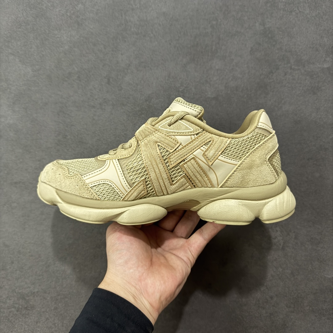 图片[2]-【公司级】Onitsuka Tiger鬼塚虎 ULTI RS TIGRUN 时尚百搭 耐磨 低帮运动休闲鞋 全新ICON LOGO 采用特色网布和皮革的异材质拼接 轻量且富有弹性的材质 赋予双脚弹跳般的穿着感 前掌与后跟两处可视化GEL胶 提升缓震性能 外置TRUSSTIC中桥 增强稳定性 流线型鞋底融入了品牌象征的老虎图案 带来强烈的视觉冲击 兼顾弯曲性与缓震 从1980至2000年代的跑鞋中汲取灵感 将弹性脚感与时尚设计巧妙融合 成为都市风格穿搭的理想之选 货号：1183C478-200 尺码：36-46带半码-选品中心