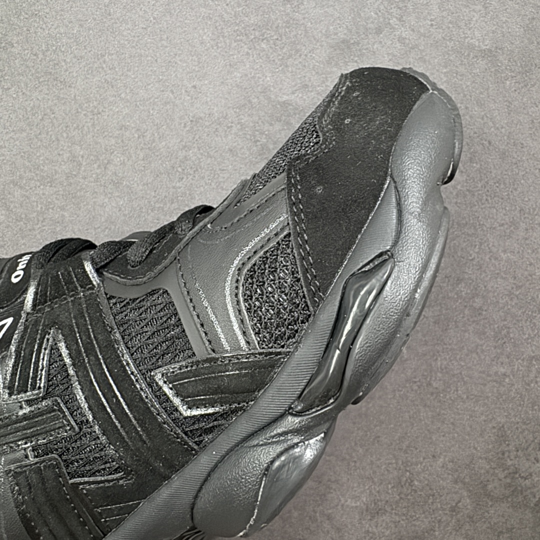 图片[5]-【公司级】Onitsuka Tiger鬼塚虎 ULTI RS TIGRUN 时尚百搭 耐磨 低帮运动休闲鞋 全新ICON LOGO 采用特色网布和皮革的异材质拼接 轻量且富有弹性的材质 赋予双脚弹跳般的穿着感 前掌与后跟两处可视化GEL胶 提升缓震性能 外置TRUSSTIC中桥 增强稳定性 流线型鞋底融入了品牌象征的老虎图案 带来强烈的视觉冲击 兼顾弯曲性与缓震 从1980至2000年代的跑鞋中汲取灵感 将弹性脚感与时尚设计巧妙融合 成为都市风格穿搭的理想之选 货号：1183C478-001 尺码：36-46带半码-选品中心