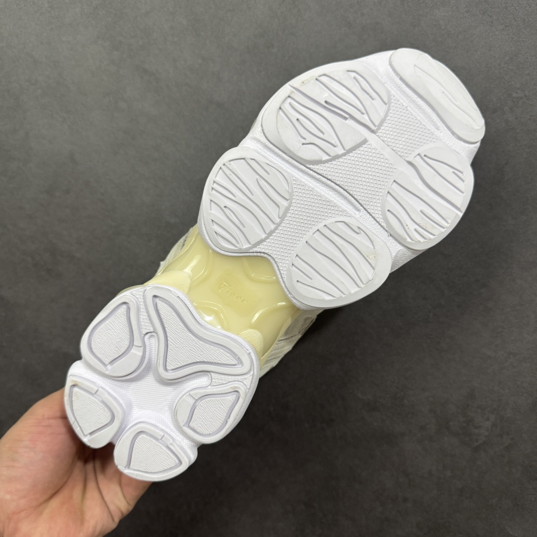 图片[9]-【公司级】Onitsuka Tiger鬼塚虎 ULTI RS TIGRUN 时尚百搭 耐磨 低帮运动休闲鞋 全新ICON LOGO 采用特色网布和皮革的异材质拼接 轻量且富有弹性的材质 赋予双脚弹跳般的穿着感 前掌与后跟两处可视化GEL胶 提升缓震性能 外置TRUSSTIC中桥 增强稳定性 流线型鞋底融入了品牌象征的老虎图案 带来强烈的视觉冲击 兼顾弯曲性与缓震 从1980至2000年代的跑鞋中汲取灵感 将弹性脚感与时尚设计巧妙融合 成为都市风格穿搭的理想之选 货号：1183C478-020 尺码：36-46带半码-选品中心