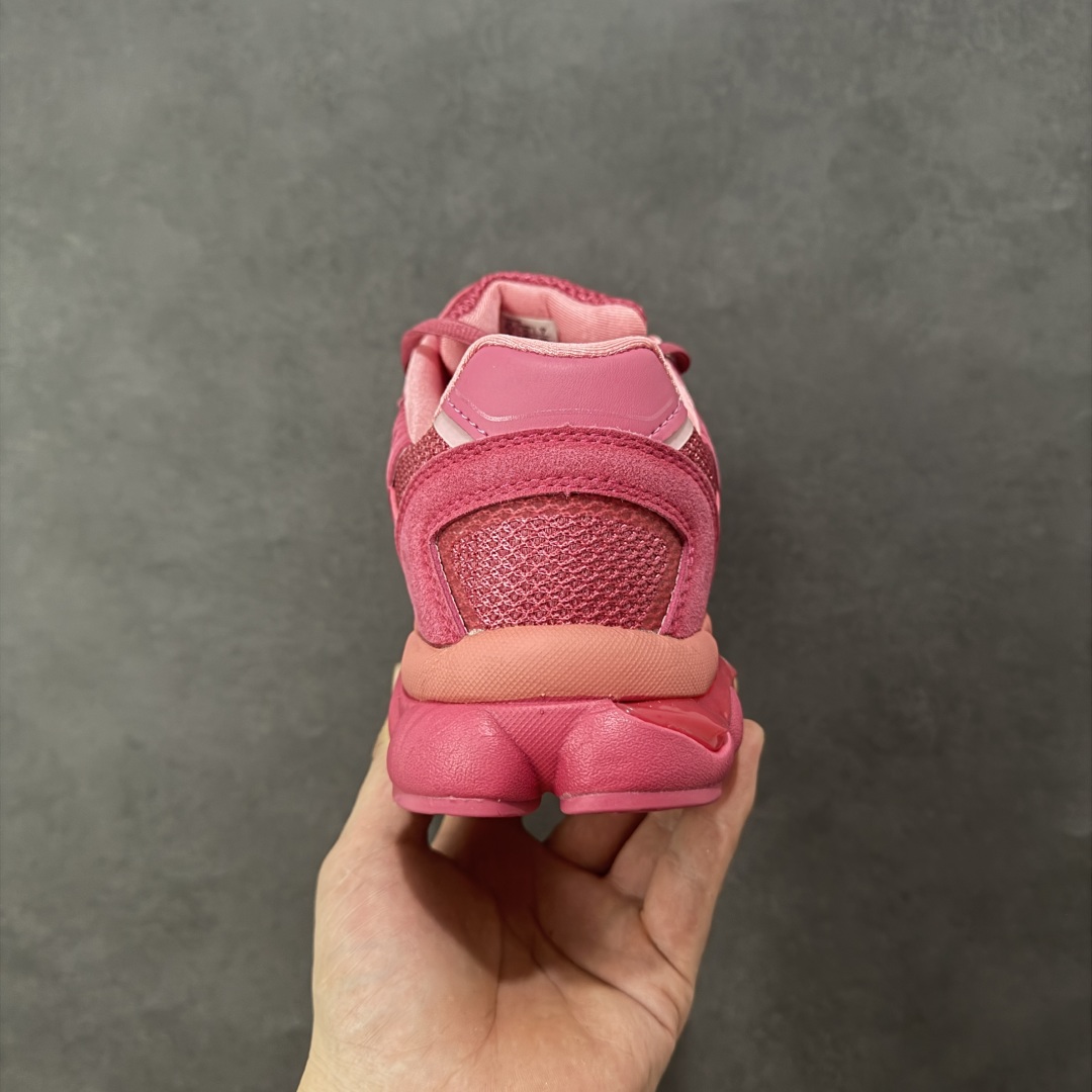 图片[4]-【公司级】Onitsuka Tiger鬼塚虎 ULTI RS TIGRUN 时尚百搭 耐磨 低帮运动休闲鞋 全新ICON LOGO 采用特色网布和皮革的异材质拼接 轻量且富有弹性的材质 赋予双脚弹跳般的穿着感 前掌与后跟两处可视化GEL胶 提升缓震性能 外置TRUSSTIC中桥 增强稳定性 流线型鞋底融入了品牌象征的老虎图案 带来强烈的视觉冲击 兼顾弯曲性与缓震 从1980至2000年代的跑鞋中汲取灵感 将弹性脚感与时尚设计巧妙融合 成为都市风格穿搭的理想之选 货号：1183C478-700 尺码：36-46带半码-选品中心