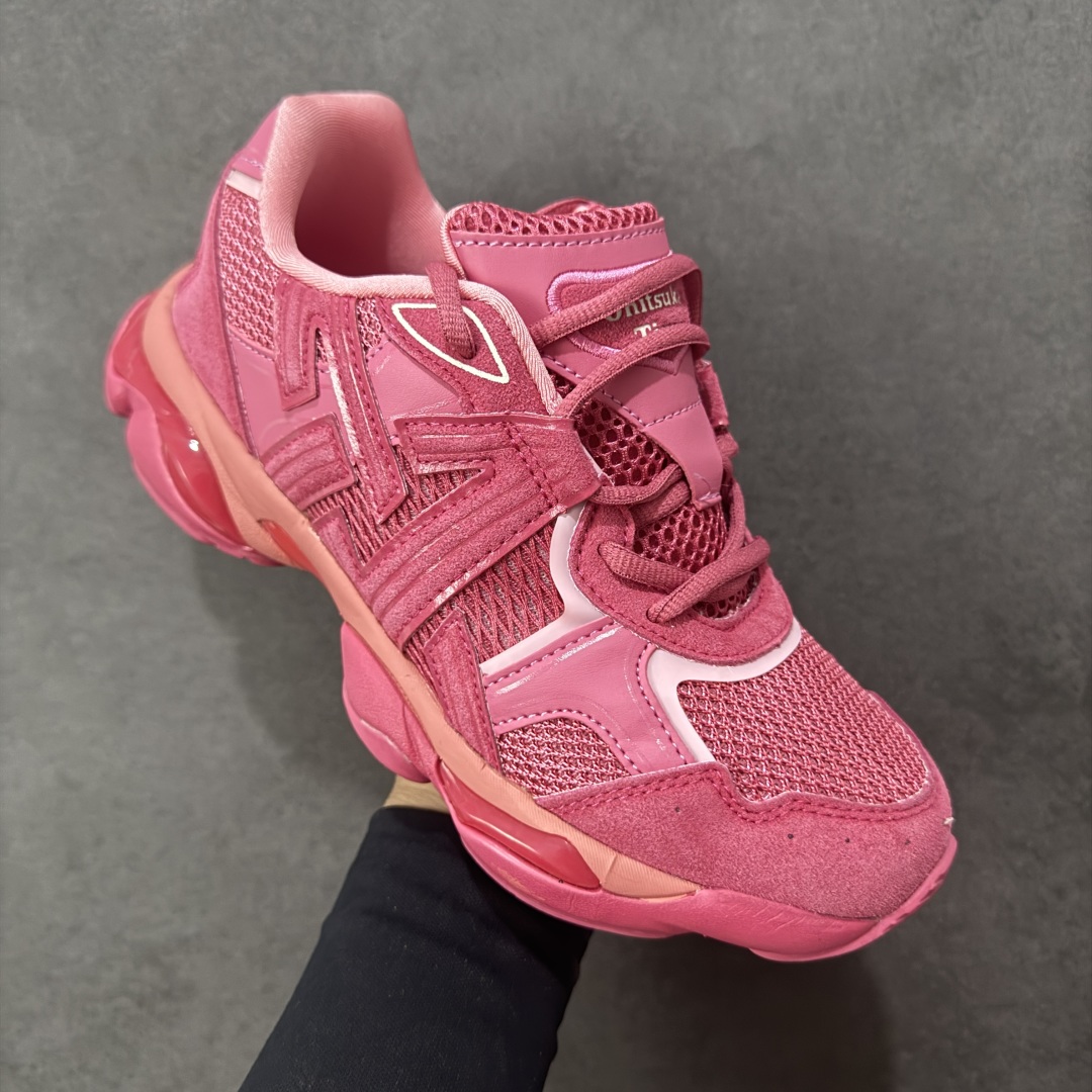 图片[3]-【公司级】Onitsuka Tiger鬼塚虎 ULTI RS TIGRUN 时尚百搭 耐磨 低帮运动休闲鞋 全新ICON LOGO 采用特色网布和皮革的异材质拼接 轻量且富有弹性的材质 赋予双脚弹跳般的穿着感 前掌与后跟两处可视化GEL胶 提升缓震性能 外置TRUSSTIC中桥 增强稳定性 流线型鞋底融入了品牌象征的老虎图案 带来强烈的视觉冲击 兼顾弯曲性与缓震 从1980至2000年代的跑鞋中汲取灵感 将弹性脚感与时尚设计巧妙融合 成为都市风格穿搭的理想之选 货号：1183C478-700 尺码：36-46带半码-选品中心