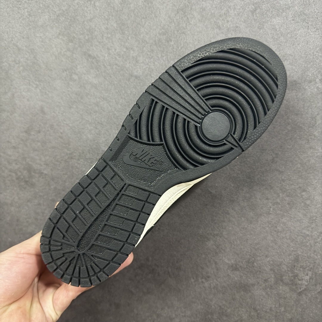 图片[9]-【定制版】NK SB Dunk Low 低帮巴黎世家联名米白黑红印花 定制鞋盒 大厂纯原品质出货 超高清洁度 皮料切割干净无任何毛边 细节完美 货号：DS6608-016 尺码： 36 36.5 37.5 38 38.5 39 40 40.5 41 42 42.5 43 44 44.5 45 编码：HXSB330340-选品中心