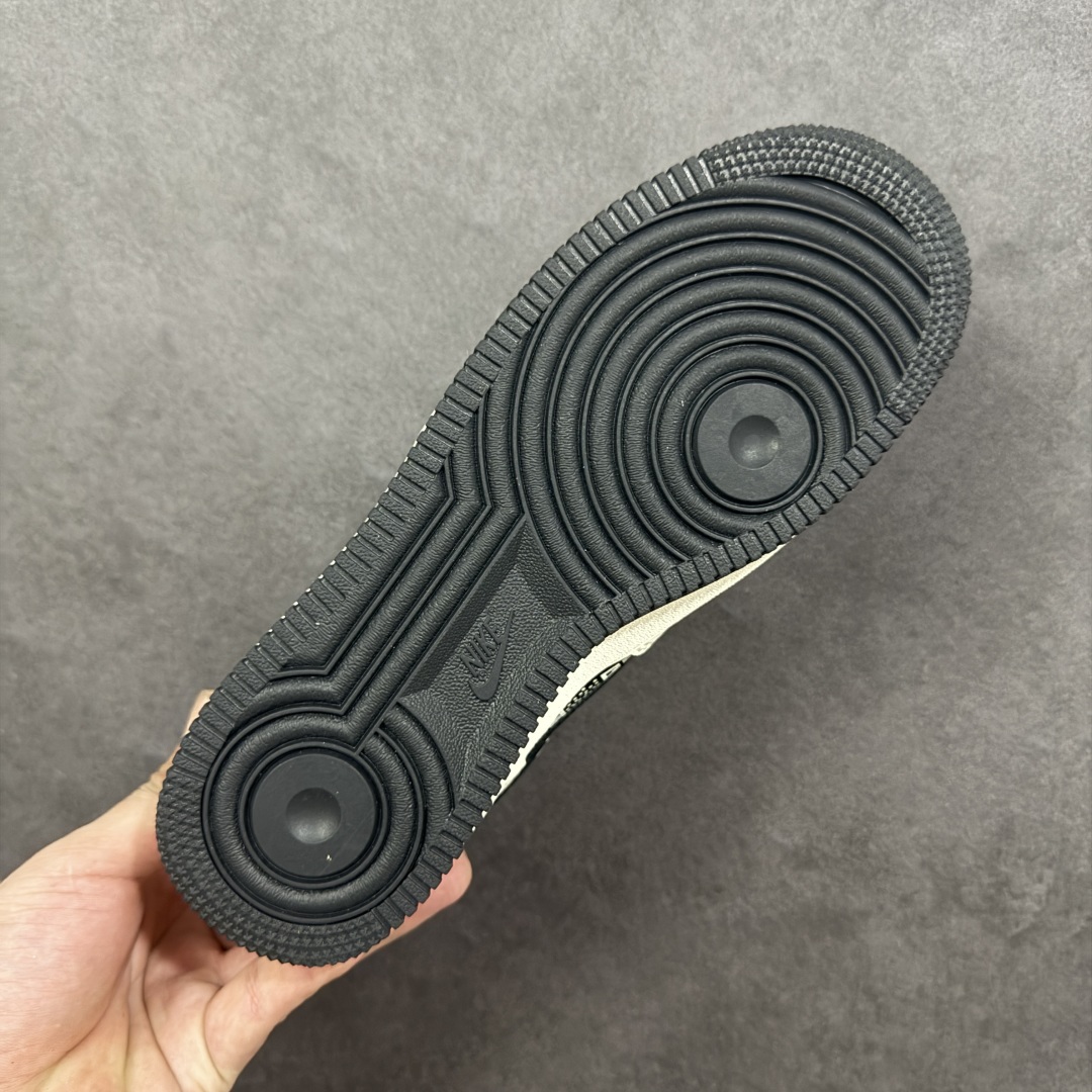 图片[9]-【定制版】Nike Air Force 1\’07 Low 纪梵希联名 印字米黑勾 空军一号低帮休闲板鞋 KJ1688-021  #原楦头原纸板 原装鞋盒 定制五金配件 内置全掌气垫 原厂鞋底  尺码：36 36.5 37.5 38 38.5 39 40 40.5 41 42 42.5 43 44 44.5 45 编码：HXSB310320-选品中心