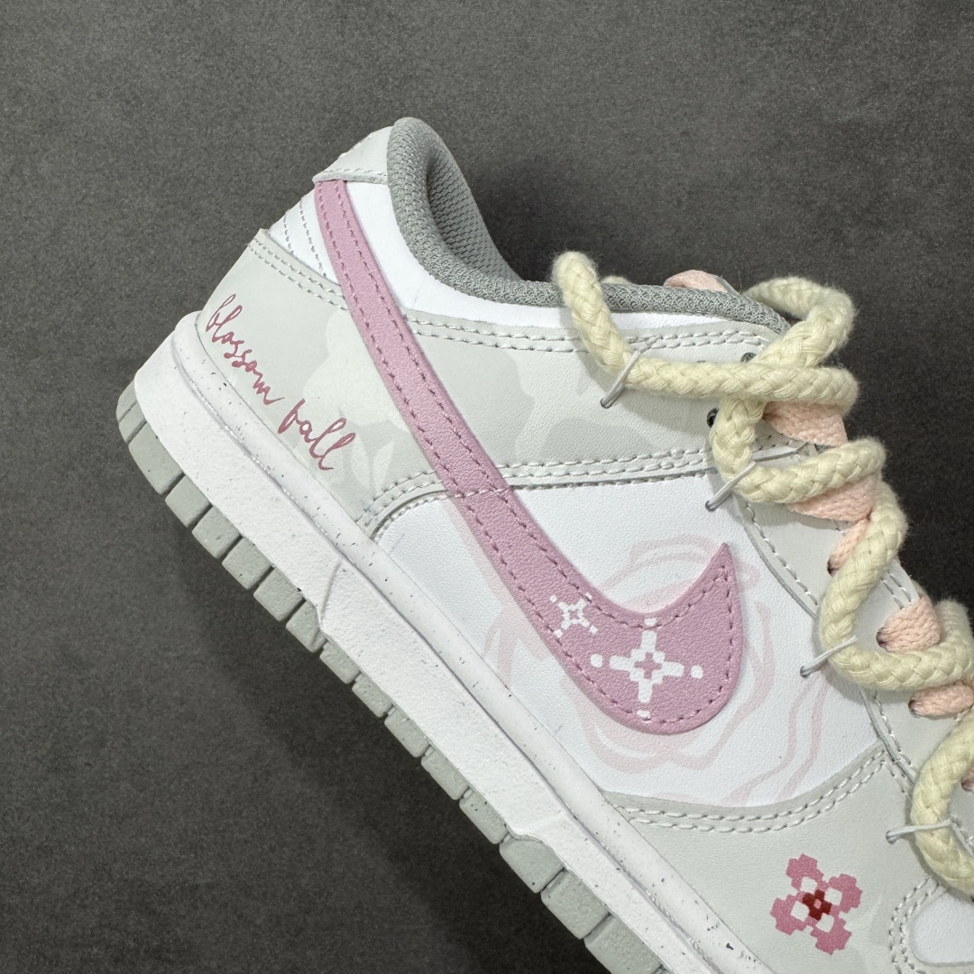 图片[6]-Nike SB Dunk Low \”Just Do It\” 绑带 落花 粉色 周年高端定制 低帮休闲板鞋 DD1503-103  #定制鞋盒 超高清洁度 皮料切割干净无任何毛边 细节完美   尺码：35.5 36 36.5 37.5 38 38.5 39 40 编码：HXSB330340-选品中心