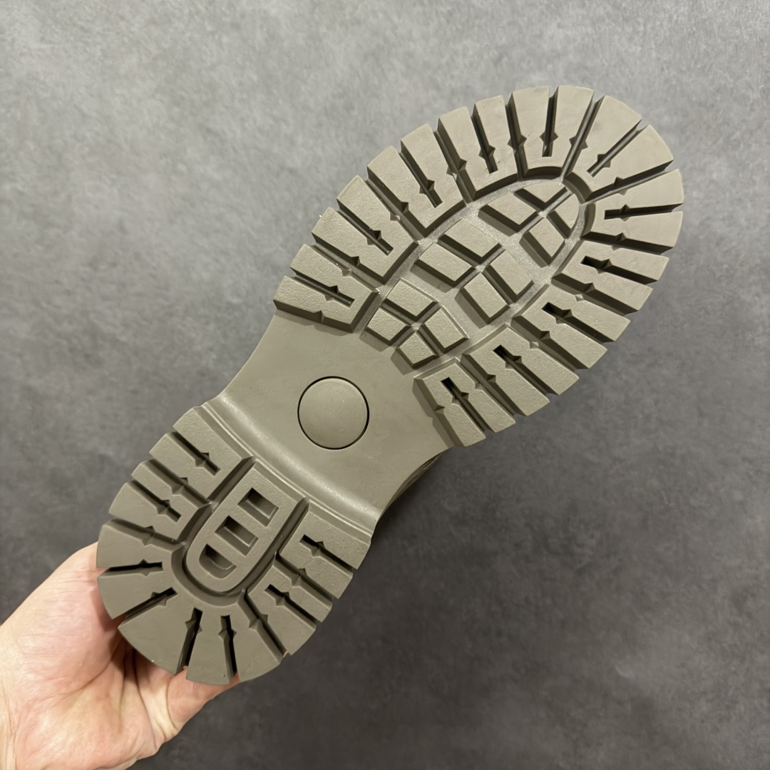 图片[9]-【广东纯原】UGG Tasman Weather Hybrid U5666M 塔斯曼混合系列中帮轻量休闲马丁靴 户外中帮休闲马丁靴雪地靴系列 #广东大厂品质 秋冬新款 时尚潮流搭配 面料釆用意大利进口磨砂牛皮 全鞋真牛皮材料 大底到五金都是代工厂原材料制作 好货不杀猪 首单质量严格把控 全套官网统一包装 今年冬季防寒户外专用产品 日常随意搭配 型男必备‼ 尺码：39 40 41 42 43 44 编码：TLB360370-选品中心