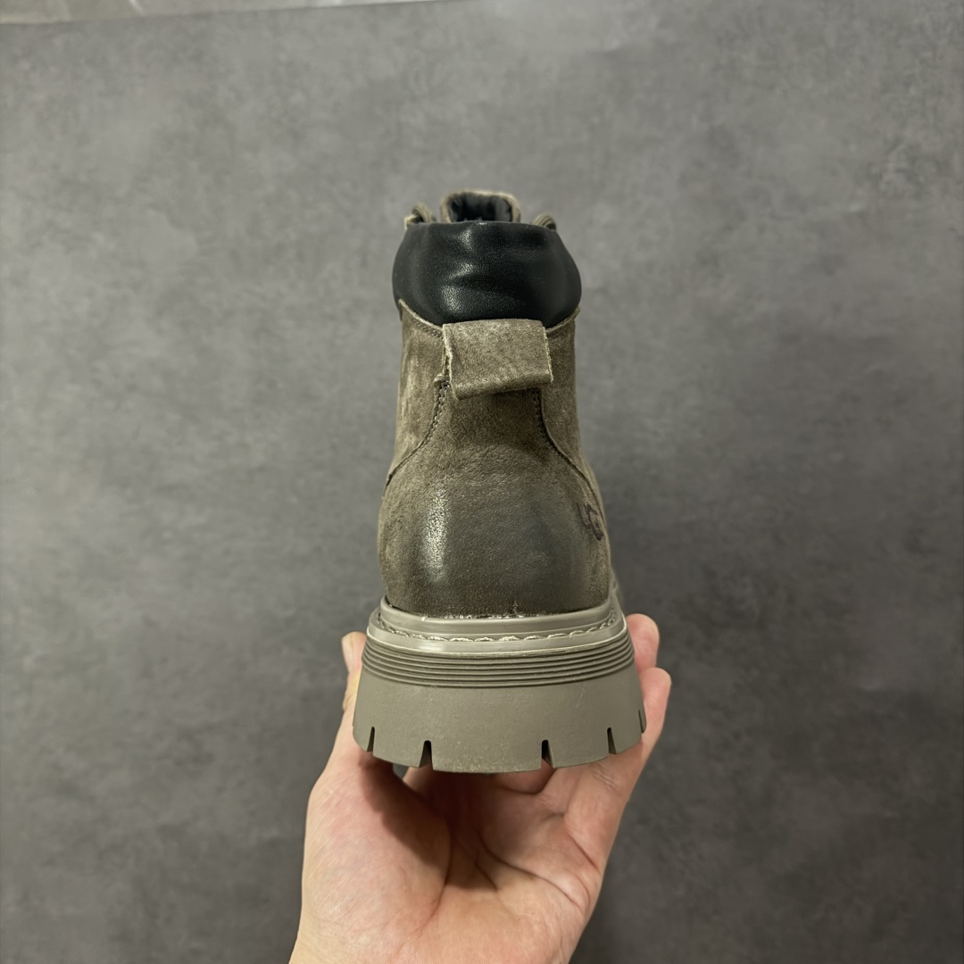 图片[4]-【广东纯原】UGG Tasman Weather Hybrid U5666M 塔斯曼混合系列中帮轻量休闲马丁靴 户外中帮休闲马丁靴雪地靴系列 #广东大厂品质 秋冬新款 时尚潮流搭配 面料釆用意大利进口磨砂牛皮 全鞋真牛皮材料 大底到五金都是代工厂原材料制作 好货不杀猪 首单质量严格把控 全套官网统一包装 今年冬季防寒户外专用产品 日常随意搭配 型男必备‼ 尺码：39 40 41 42 43 44 编码：TLB360370-选品中心