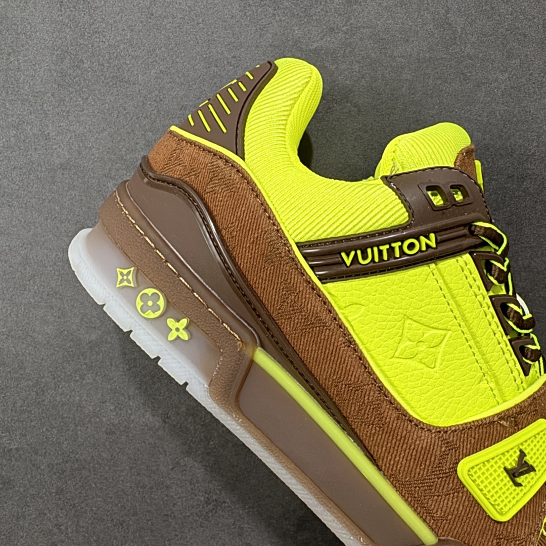图片[6]-【广东纯原版本】LV Run Away 运动鞋 拼接 Epi 牛皮革和 Monogram 压纹粒面牛皮革，再现传统跑鞋的灵感启发。楔形外底延续标志性设计，品牌字母和标识分饰鞋舌和鞋后。Monogram 压纹粒面牛皮革和 Epi 牛皮革橡胶外底 尺码：36-45 编码：FJB390400-选品中心