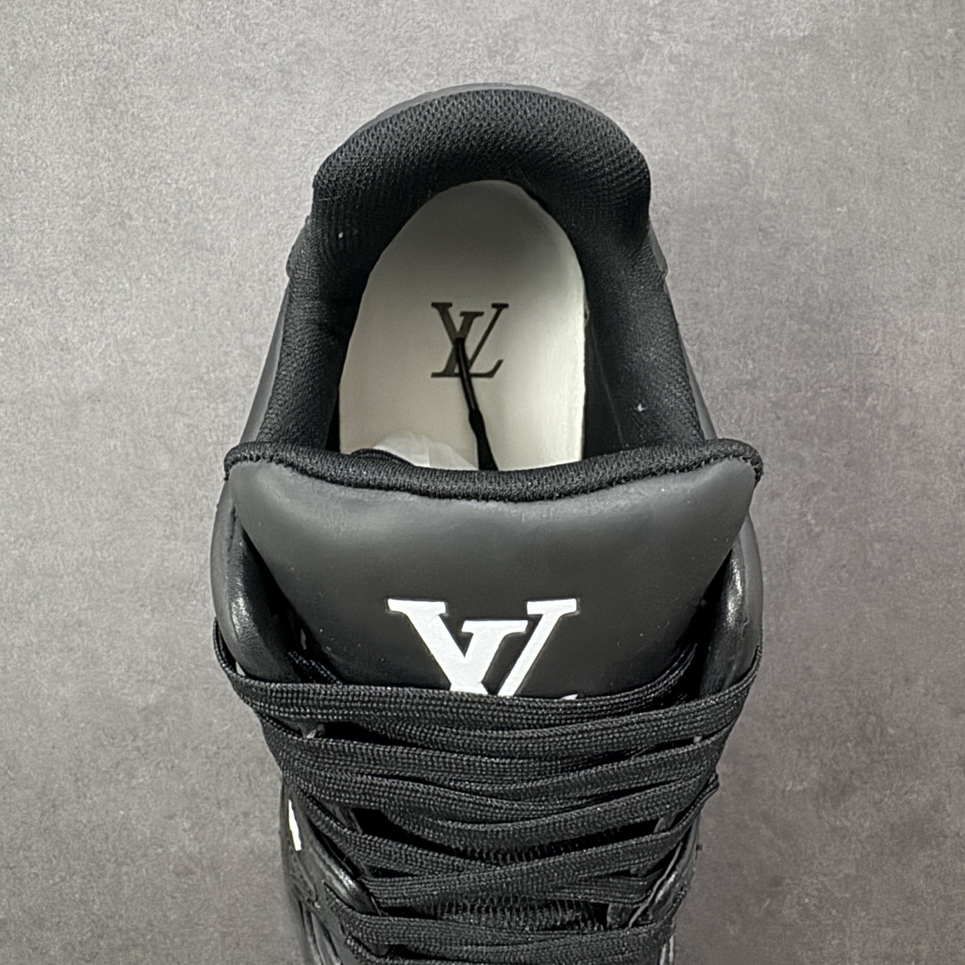 图片[7]-【广东纯原版本】LV Run Away 运动鞋 拼接 Epi 牛皮革和 Monogram 压纹粒面牛皮革，再现传统跑鞋的灵感启发。楔形外底延续标志性设计，品牌字母和标识分饰鞋舌和鞋后。Monogram 压纹粒面牛皮革和 Epi 牛皮革橡胶外底 尺码：36-45 编码：FJB390400-选品中心