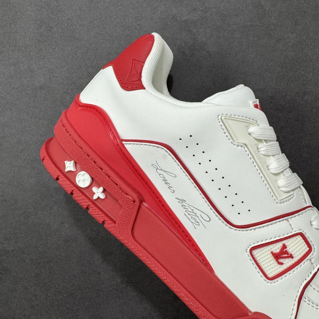 图片[6]-【广东纯原版本】LV Run Away 运动鞋 拼接 Epi 牛皮革和 Monogram 压纹粒面牛皮革，再现传统跑鞋的灵感启发。楔形外底延续标志性设计，品牌字母和标识分饰鞋舌和鞋后。Monogram 压纹粒面牛皮革和 Epi 牛皮革橡胶外底 尺码：36-45 编码：FJB390400-选品中心