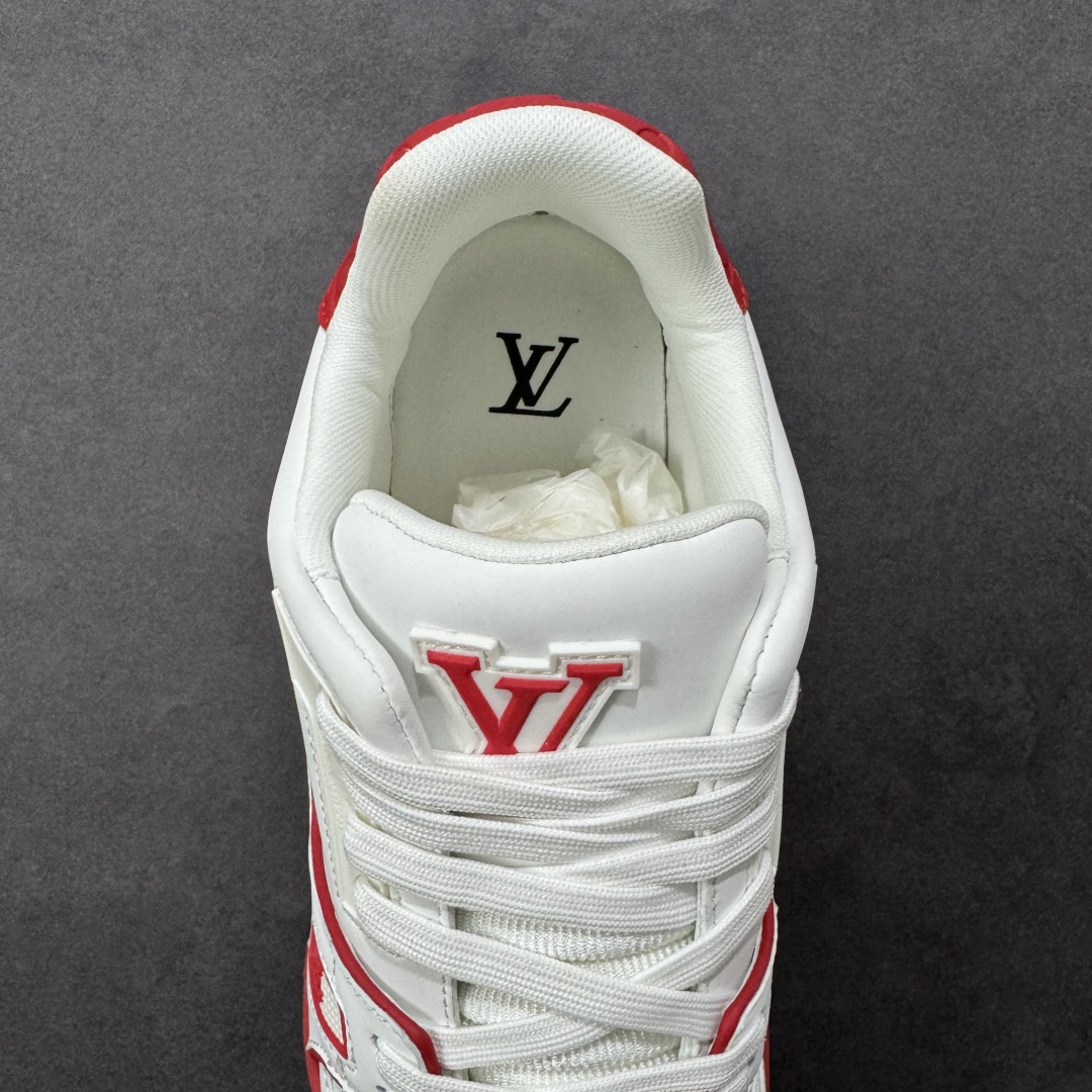 图片[7]-【广东纯原版本】LV Run Away 运动鞋 拼接 Epi 牛皮革和 Monogram 压纹粒面牛皮革，再现传统跑鞋的灵感启发。楔形外底延续标志性设计，品牌字母和标识分饰鞋舌和鞋后。Monogram 压纹粒面牛皮革和 Epi 牛皮革橡胶外底 尺码：36-45 编码：FJB390400-选品中心