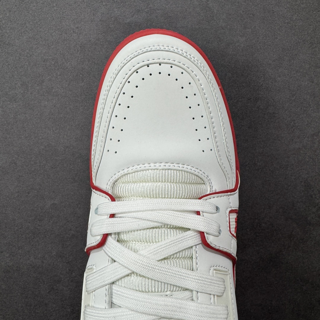 图片[8]-【广东纯原版本】LV Run Away 运动鞋 拼接 Epi 牛皮革和 Monogram 压纹粒面牛皮革，再现传统跑鞋的灵感启发。楔形外底延续标志性设计，品牌字母和标识分饰鞋舌和鞋后。Monogram 压纹粒面牛皮革和 Epi 牛皮革橡胶外底 尺码：36-45 编码：FJB390400-选品中心