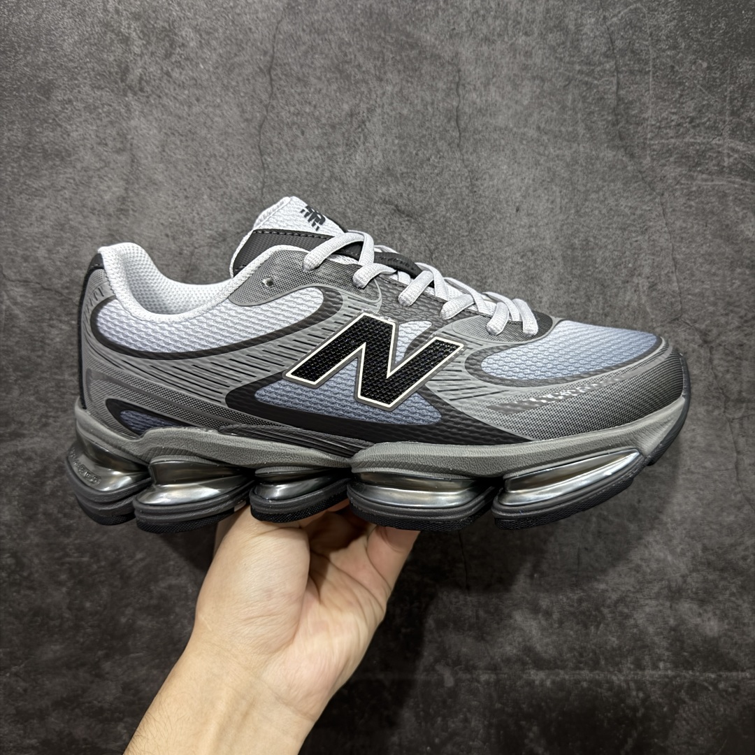 【纯原版】New Balance 新百伦 NB2000 网面休闲鞋 U2000PCD NB官方重磅新品 一款融合复古设计与现代科技的跑鞋，以其经典的造型和舒适脚感，成为2025年复古潮流爱好的推荐单品。 极具视觉冲击力的5根ABZORB单元，以及无缝鞋面的设计，加上3M反光材质的装饰，比之前推出的9060系列更夸张，更具未来感。 尺码：36-46.5-选品中心