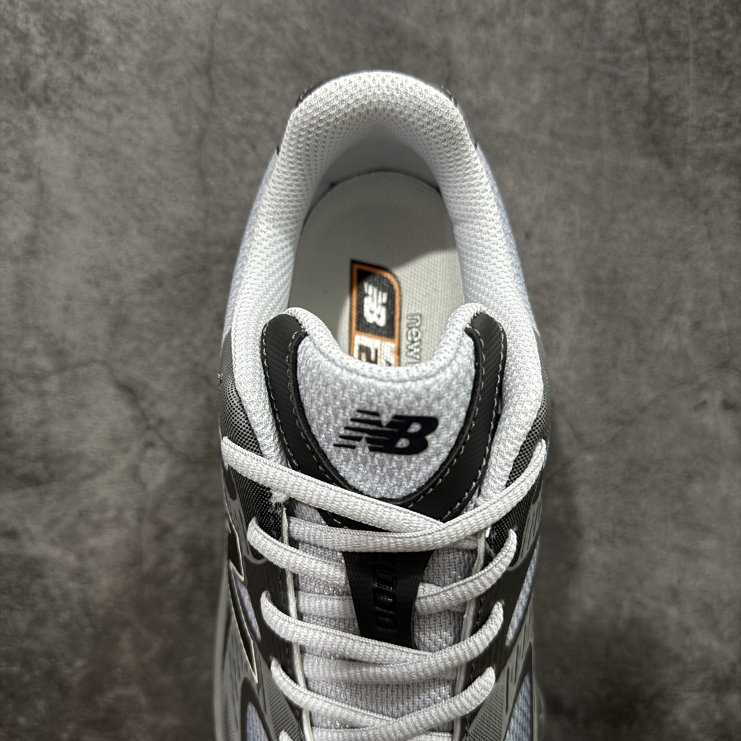 图片[8]-【纯原版】New Balance 新百伦 NB2000 网面休闲鞋 U2000PCD NB官方重磅新品 一款融合复古设计与现代科技的跑鞋，以其经典的造型和舒适脚感，成为2025年复古潮流爱好的推荐单品。 极具视觉冲击力的5根ABZORB单元，以及无缝鞋面的设计，加上3M反光材质的装饰，比之前推出的9060系列更夸张，更具未来感。 尺码：36-46.5-选品中心