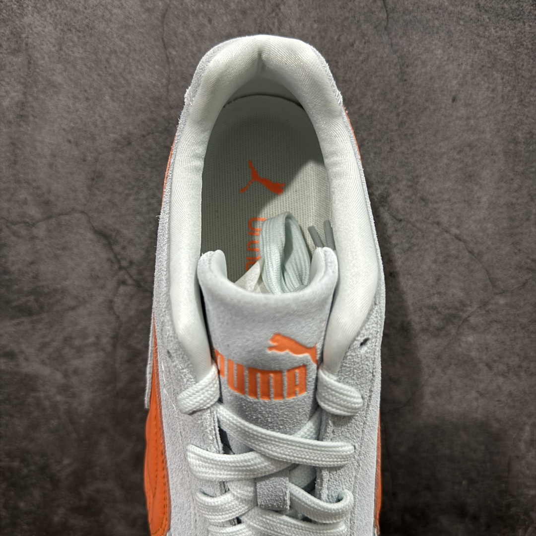 图片[8]-【CS纯原】Puma Speedcat OG Sparco 彪马罗马阿莫尔系列 复古运动休闲赛车跑鞋 绿橙 406329-40 市场第一梯队品质 版型 细节 烫金走线 完全碾压市场任意版本 欢迎对比🆚 工厂耗时3个月开发 原装档案原数据纸版楦型 采用固色翻毛皮鞋面材质(正确二次成型\’猛帮\’成型工艺🆚区别市面版本!!) 外置原数据开发轻量耐磨橡胶大底💪🏻 全球知名运动品牌PUMA宝马赛车系列 融合了宝马车队的标志性配色 以趣味十足又前卫复古的设计引领潮流 将赛道精神融入街头时尚 开启前卫竞速之旅 主打前卫复古风 Roma鞋款的鞋侧以复古的流线造型 缀以宝马经典Logo 巧妙吸睛 而Speedcat鞋款以亮眼三色条纹元素缀以舒适鞋面 赋予了独特的个性美学 演绎赛车的无尽能量 尺码：35.5-45-选品中心