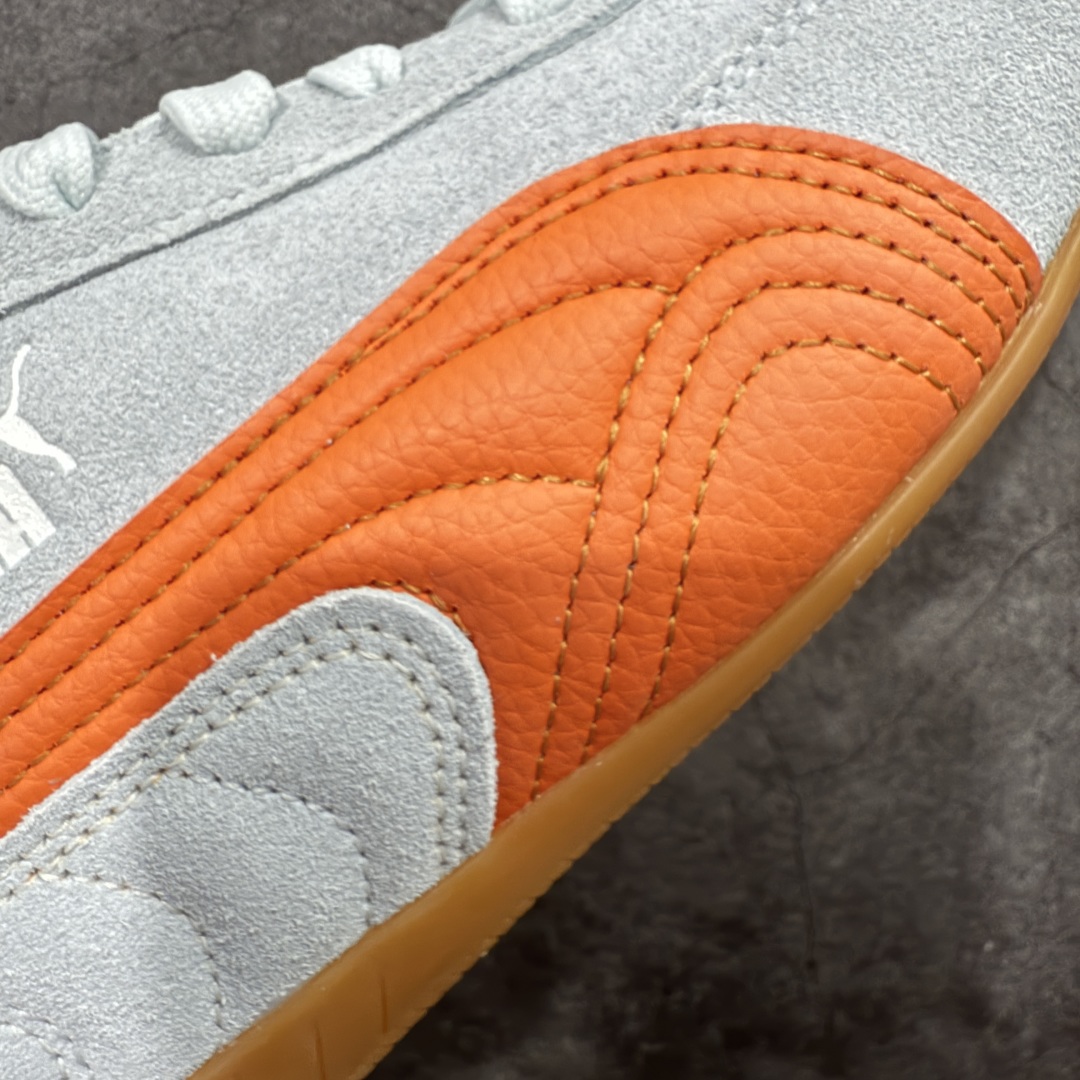 图片[4]-【CS纯原】Puma Speedcat OG Sparco 彪马罗马阿莫尔系列 复古运动休闲赛车跑鞋 绿橙 406329-40 市场第一梯队品质 版型 细节 烫金走线 完全碾压市场任意版本 欢迎对比🆚 工厂耗时3个月开发 原装档案原数据纸版楦型 采用固色翻毛皮鞋面材质(正确二次成型\’猛帮\’成型工艺🆚区别市面版本!!) 外置原数据开发轻量耐磨橡胶大底💪🏻 全球知名运动品牌PUMA宝马赛车系列 融合了宝马车队的标志性配色 以趣味十足又前卫复古的设计引领潮流 将赛道精神融入街头时尚 开启前卫竞速之旅 主打前卫复古风 Roma鞋款的鞋侧以复古的流线造型 缀以宝马经典Logo 巧妙吸睛 而Speedcat鞋款以亮眼三色条纹元素缀以舒适鞋面 赋予了独特的个性美学 演绎赛车的无尽能量 尺码：35.5-45-选品中心