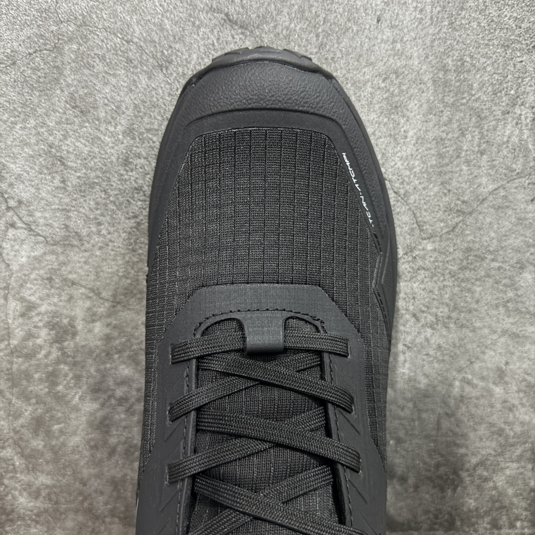 图片[5]-【莞产版本】凯乐石KAILAS 括苍-2 FLT 时尚舒适 百搭潮流 防滑耐磨透气 低帮 徒步鞋 KAILAS凯乐石品牌是全球三大全系攀登品牌之一，于2003年创立于中国广州，致力于为有攀登梦想的户外运动员及爱好者，研发制造功能性专业装备，满足他们在极限环境下安全舒适的需求，凯乐石专注于科技面料的开发及专业功能设计，产品线覆盖登山、攀岩、徒步、越野跑山、露营、旅行等多项户外运动，通过运动员的测试反馈，不断进化迭代，产品荣获国内外大奖71座，发明专利21个，更突破性的自主研发攀登器械，打造出中国的攀登硬实力 尺码：39-45含半码-选品中心