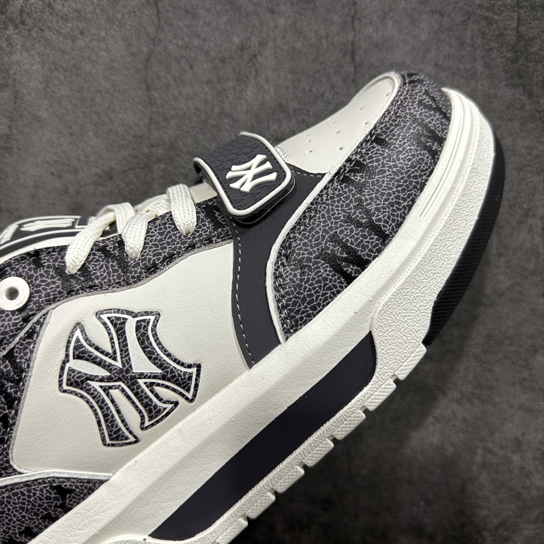 图片[6]-【纯原M版】MLB Chunky Liner Basic NY复古印花学长鞋系列低帮轻量增高厚底百搭休闲运动慢跑鞋板鞋 Korea韩国联名NY美国榄球纽约洋基队限定 韩国代购专供 顶级品质 MLB专用菱形双针中底布 重点细节中底布带注胶孔 原盒原标 全套原楦原纸板原厂数据开发 中韩文保养标贴 绿色防霉片 平台代购专供 独家一比一RB+MD组合大底 高频后跟小人Logo精准对位立体饱满 正确网布加超迁鞋面 转印中底走线紧密 转印Logo工艺表层防刮不掉色 尺码：35 36 36.5 37.5 38 38.5 39 40 40.5 41 42 42.5 43 44 44.5 45-选品中心