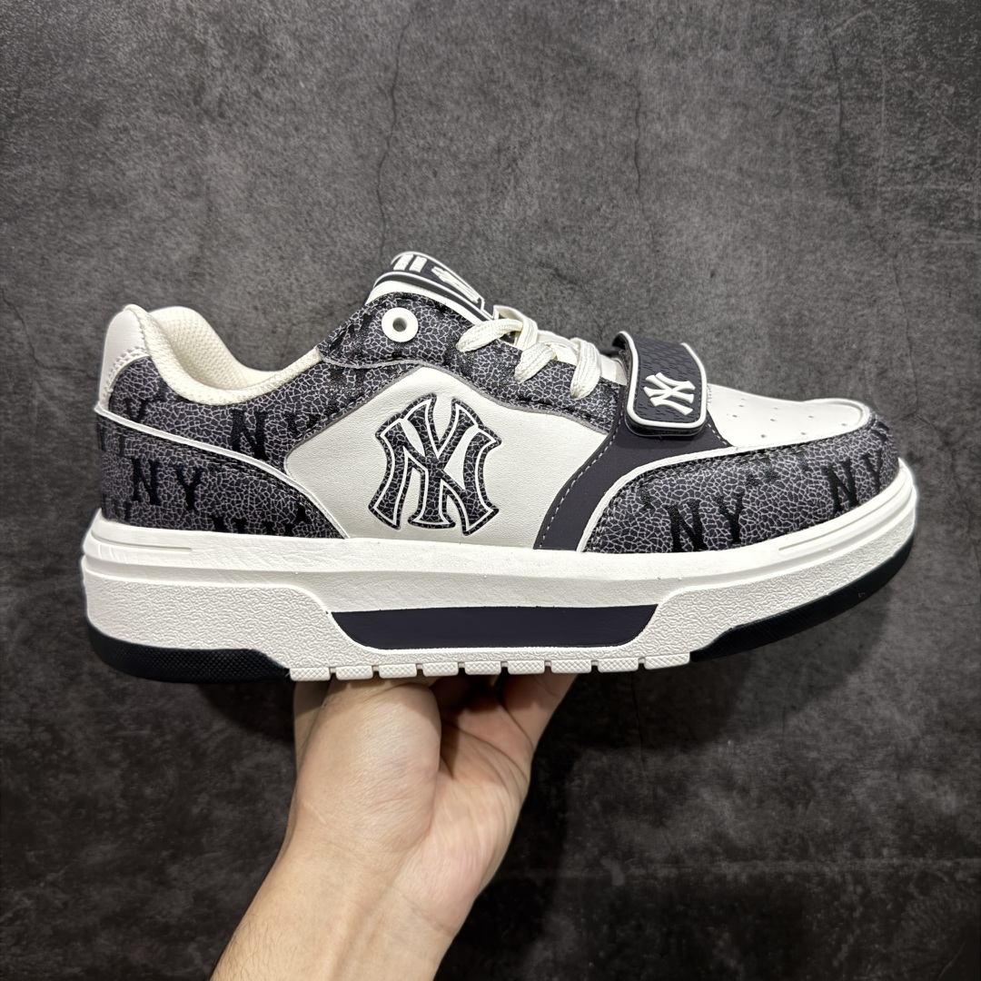【纯原M版】MLB Chunky Liner Basic NY复古印花学长鞋系列低帮轻量增高厚底百搭休闲运动慢跑鞋板鞋 Korea韩国联名NY美国榄球纽约洋基队限定 韩国代购专供 顶级品质 MLB专用菱形双针中底布 重点细节中底布带注胶孔 原盒原标 全套原楦原纸板原厂数据开发 中韩文保养标贴 绿色防霉片 平台代购专供 独家一比一RB+MD组合大底 高频后跟小人Logo精准对位立体饱满 正确网布加超迁鞋面 转印中底走线紧密 转印Logo工艺表层防刮不掉色 尺码：35 36 36.5 37.5 38 38.5 39 40 40.5 41 42 42.5 43 44 44.5 45-选品中心