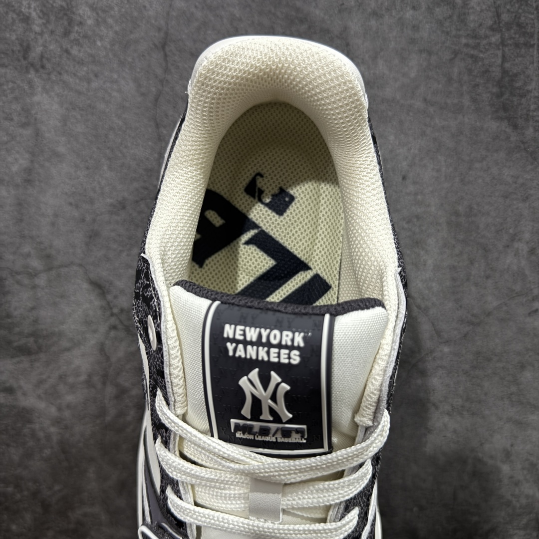 图片[8]-【纯原M版】MLB Chunky Liner Basic NY复古印花学长鞋系列低帮轻量增高厚底百搭休闲运动慢跑鞋板鞋 Korea韩国联名NY美国榄球纽约洋基队限定 韩国代购专供 顶级品质 MLB专用菱形双针中底布 重点细节中底布带注胶孔 原盒原标 全套原楦原纸板原厂数据开发 中韩文保养标贴 绿色防霉片 平台代购专供 独家一比一RB+MD组合大底 高频后跟小人Logo精准对位立体饱满 正确网布加超迁鞋面 转印中底走线紧密 转印Logo工艺表层防刮不掉色 尺码：35 36 36.5 37.5 38 38.5 39 40 40.5 41 42 42.5 43 44 44.5 45-选品中心
