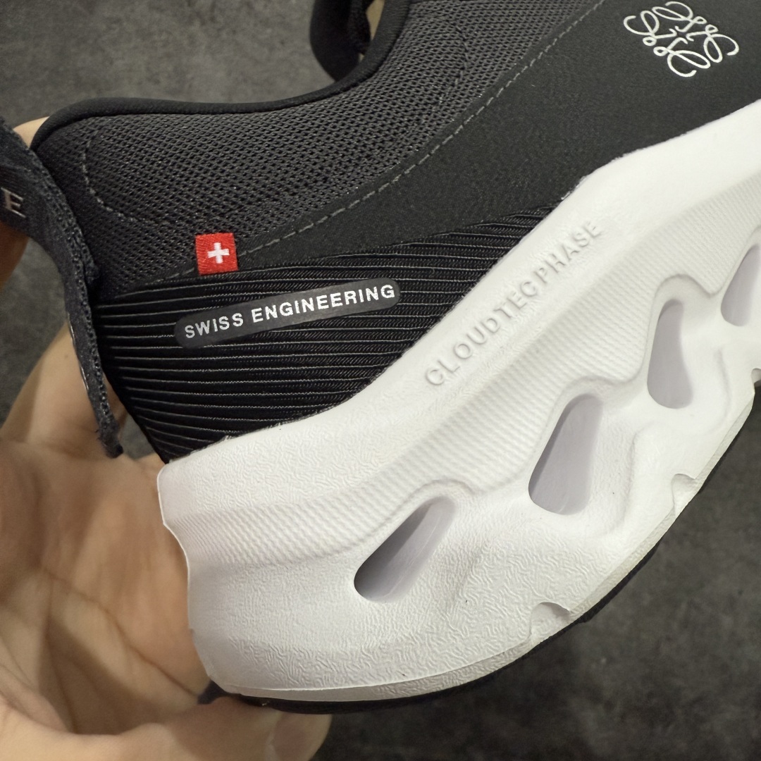 图片[3]-【渠道M版】ON昂跑 x Loewe 罗意威联名二代系列 原版开发 原材料打造 还原真实脚感 鞋底非常软弹 跑步健身必备 原版对比无任何差别 高端零售必推版本 市场独家货 区别市场所有版本 还原对比 鞋面采用一体成型布料 有弹性非常透气 鞋底镂空设计 运用了CLOUDTILT专利技术 弹力十足 毫无负重感 适合日常长距离行走或者休闲旅游 跑步！ 尺码 36-46-选品中心