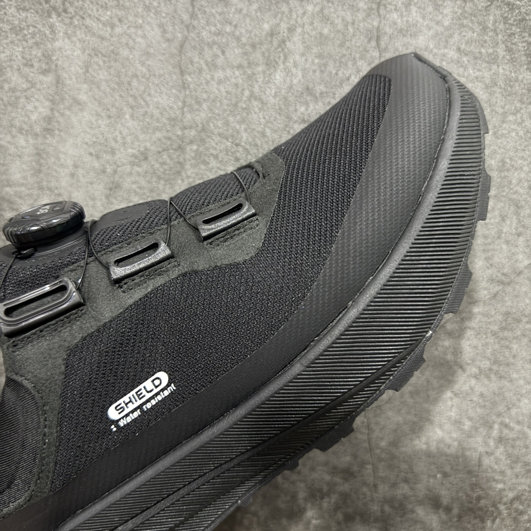 图片[6]-【公司级】DESCENTE BOA 迪桑特轻盈缓震透气鞋面时尚休闲运动覆盖防水男子越野跑鞋 官方同步 正确细节 正确白色标 正确米其林大底 区别市场错版 适合技术路线单日徒步穿着 aeriosflgtx鞋受到长途野外跑步鞋的启发，适合在变化的地形上进行快速轻快的徒步旅行穿着，舒适而有支撑性，使您充满信心。 该设计与脚部融为一体，可最大限度地减少摩擦，鞋面gore-tex保护膜具有超强防水效果，采用gore隐形适体(invisiblefit)技术，更轻薄舒适。鞋子鞋外底结构vibram®橡胶化合材料，防滑耐磨耐用，tpu鞋头可防磨损，压缩eva泡沫内底以及一体的tpu铁芯提高了灵活性和稳定性。这是一款集功能，户外，颜值于一体的超强登山鞋，强烈推荐💪🏻 尺码： 39-45含半码-选品中心