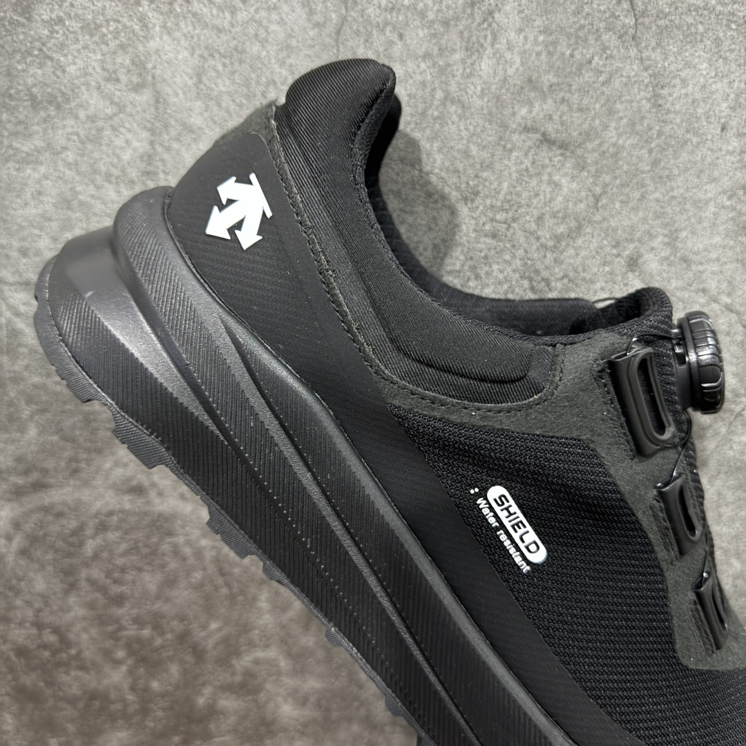 图片[7]-【公司级】DESCENTE BOA 迪桑特轻盈缓震透气鞋面时尚休闲运动覆盖防水男子越野跑鞋 官方同步 正确细节 正确白色标 正确米其林大底 区别市场错版 适合技术路线单日徒步穿着 aeriosflgtx鞋受到长途野外跑步鞋的启发，适合在变化的地形上进行快速轻快的徒步旅行穿着，舒适而有支撑性，使您充满信心。 该设计与脚部融为一体，可最大限度地减少摩擦，鞋面gore-tex保护膜具有超强防水效果，采用gore隐形适体(invisiblefit)技术，更轻薄舒适。鞋子鞋外底结构vibram®橡胶化合材料，防滑耐磨耐用，tpu鞋头可防磨损，压缩eva泡沫内底以及一体的tpu铁芯提高了灵活性和稳定性。这是一款集功能，户外，颜值于一体的超强登山鞋，强烈推荐💪🏻 尺码： 39-45含半码-选品中心