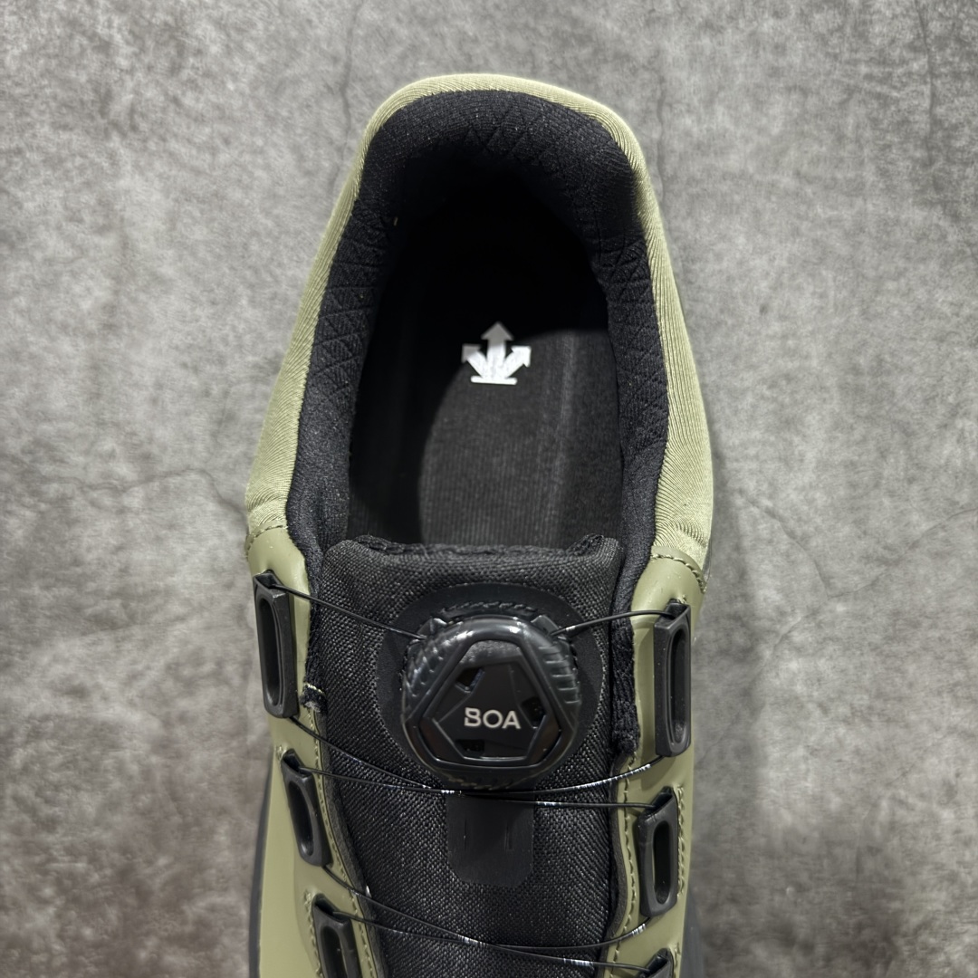 图片[8]-【公司级】DESCENTE BOA 迪桑特轻盈缓震透气鞋面时尚休闲运动覆盖防水男子越野跑鞋 官方同步 正确细节 正确白色标 正确米其林大底 区别市场错版 适合技术路线单日徒步穿着 aeriosflgtx鞋受到长途野外跑步鞋的启发，适合在变化的地形上进行快速轻快的徒步旅行穿着，舒适而有支撑性，使您充满信心。 该设计与脚部融为一体，可最大限度地减少摩擦，鞋面gore-tex保护膜具有超强防水效果，采用gore隐形适体(invisiblefit)技术，更轻薄舒适。鞋子鞋外底结构vibram®橡胶化合材料，防滑耐磨耐用，tpu鞋头可防磨损，压缩eva泡沫内底以及一体的tpu铁芯提高了灵活性和稳定性。这是一款集功能，户外，颜值于一体的超强登山鞋，强烈推荐💪🏻 尺码： 39-45含半码-选品中心